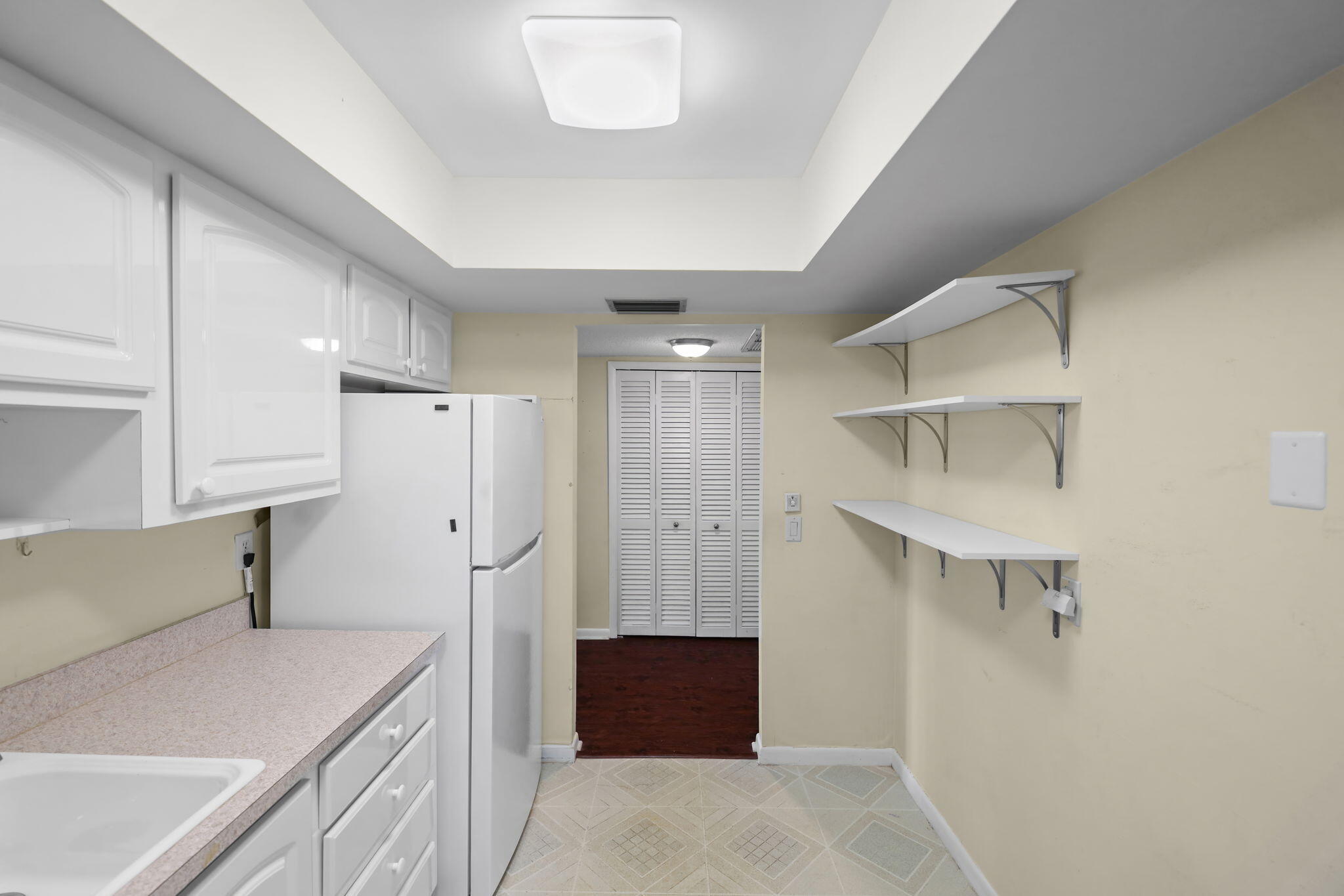 RIVER VISTA CONDO - Residential