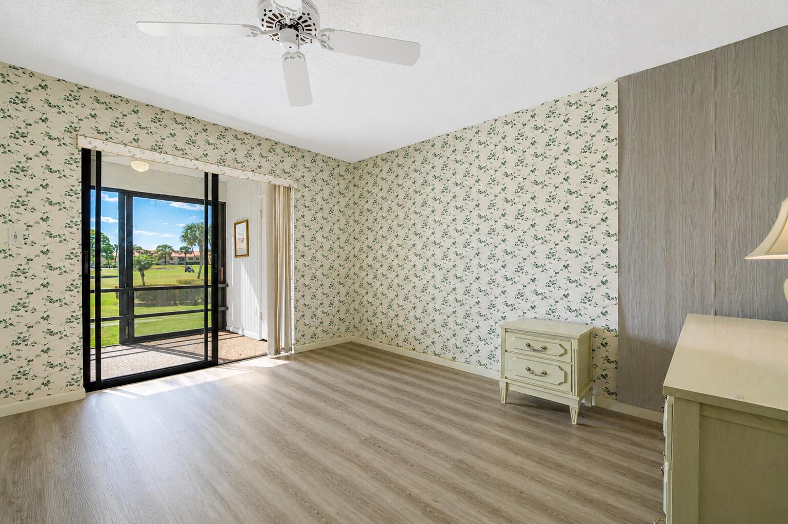 MILES GRANT CONDO - Residential