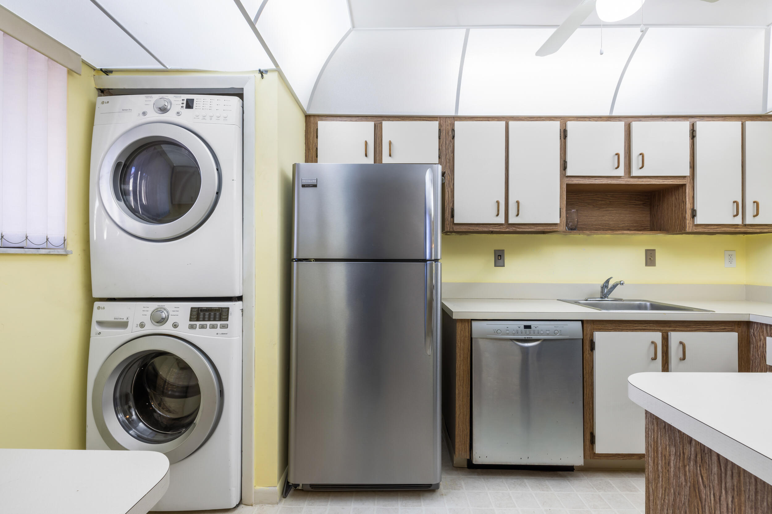 MILES GRANT CONDO - Residential