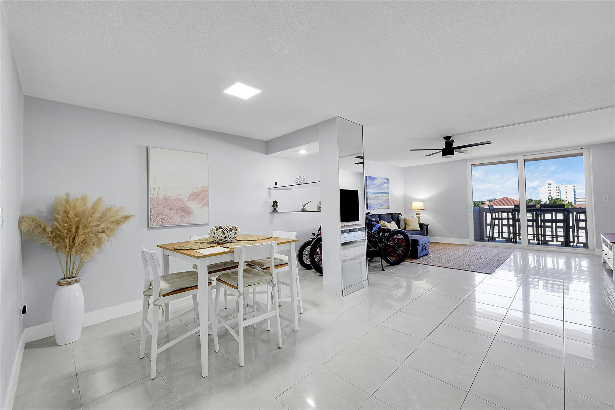 VALIANT HOUSE - Residential