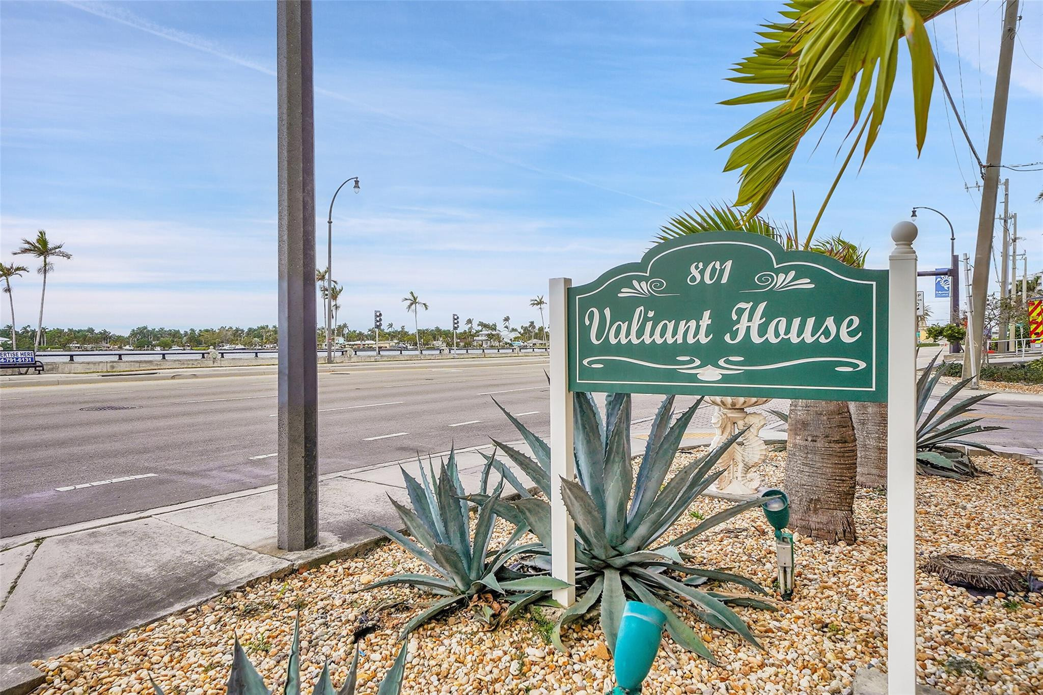 VALIANT HOUSE - Residential