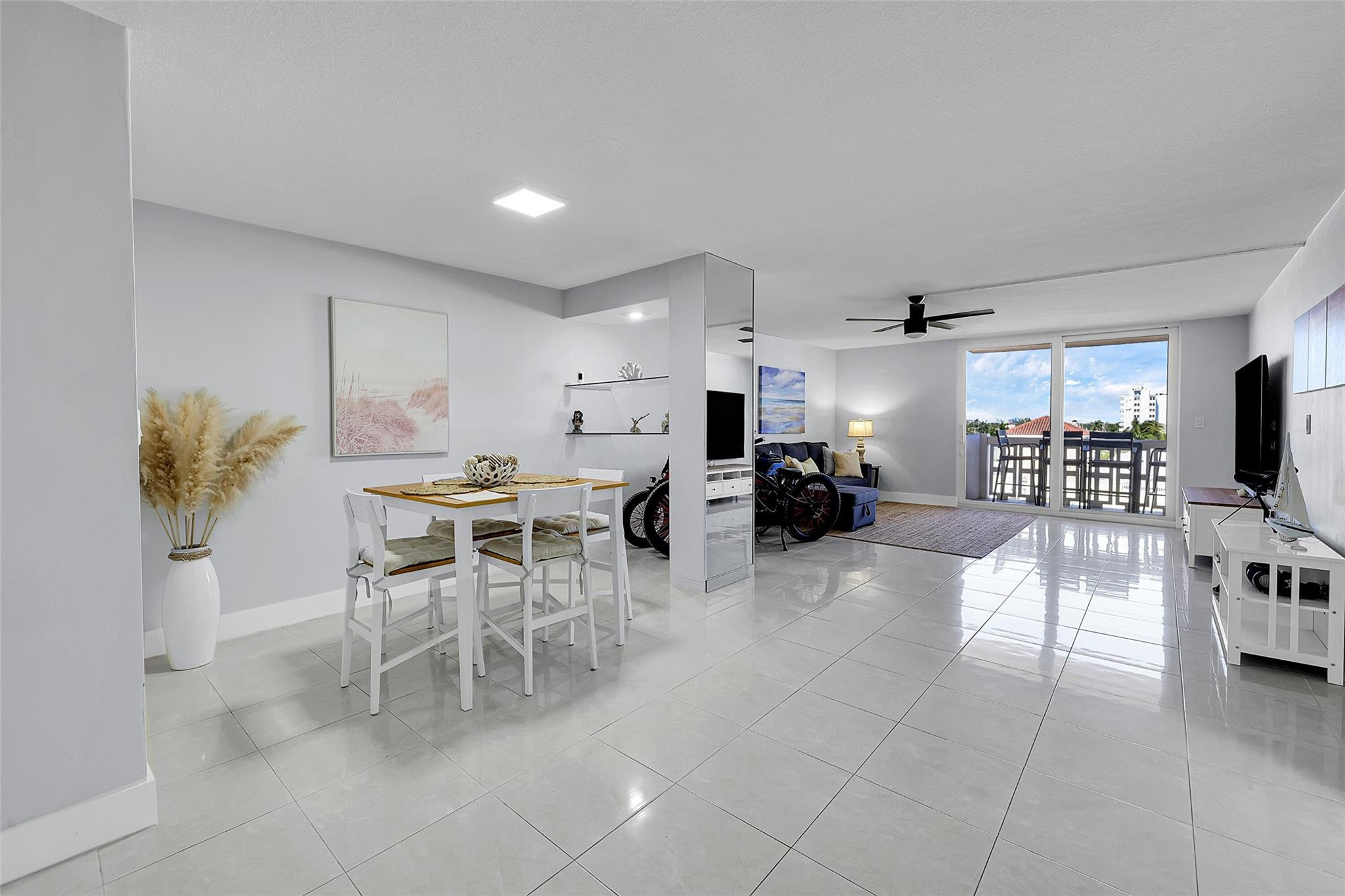 VALIANT HOUSE - Residential