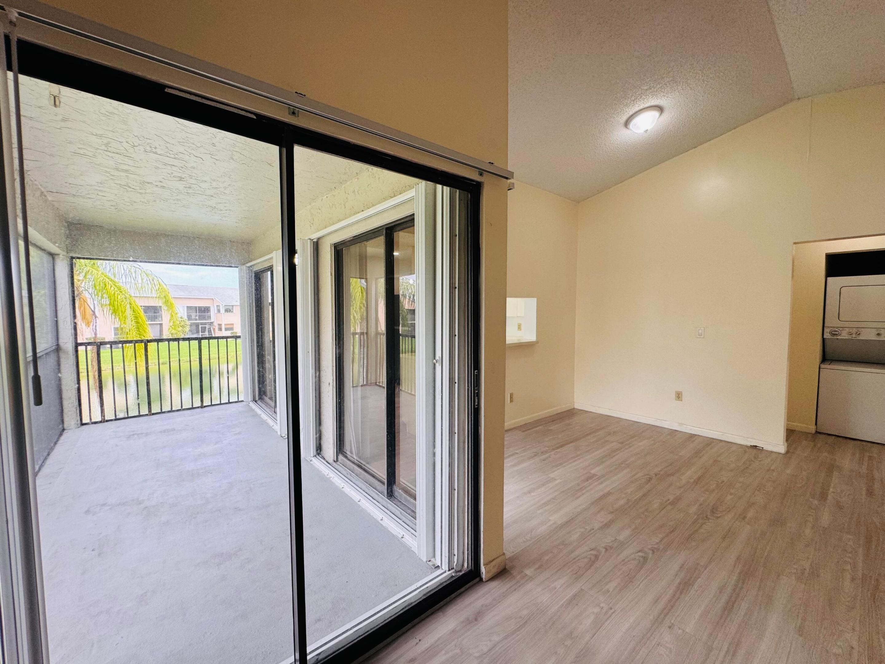 LAKESHORE CONDO 3 - Residential Lease
