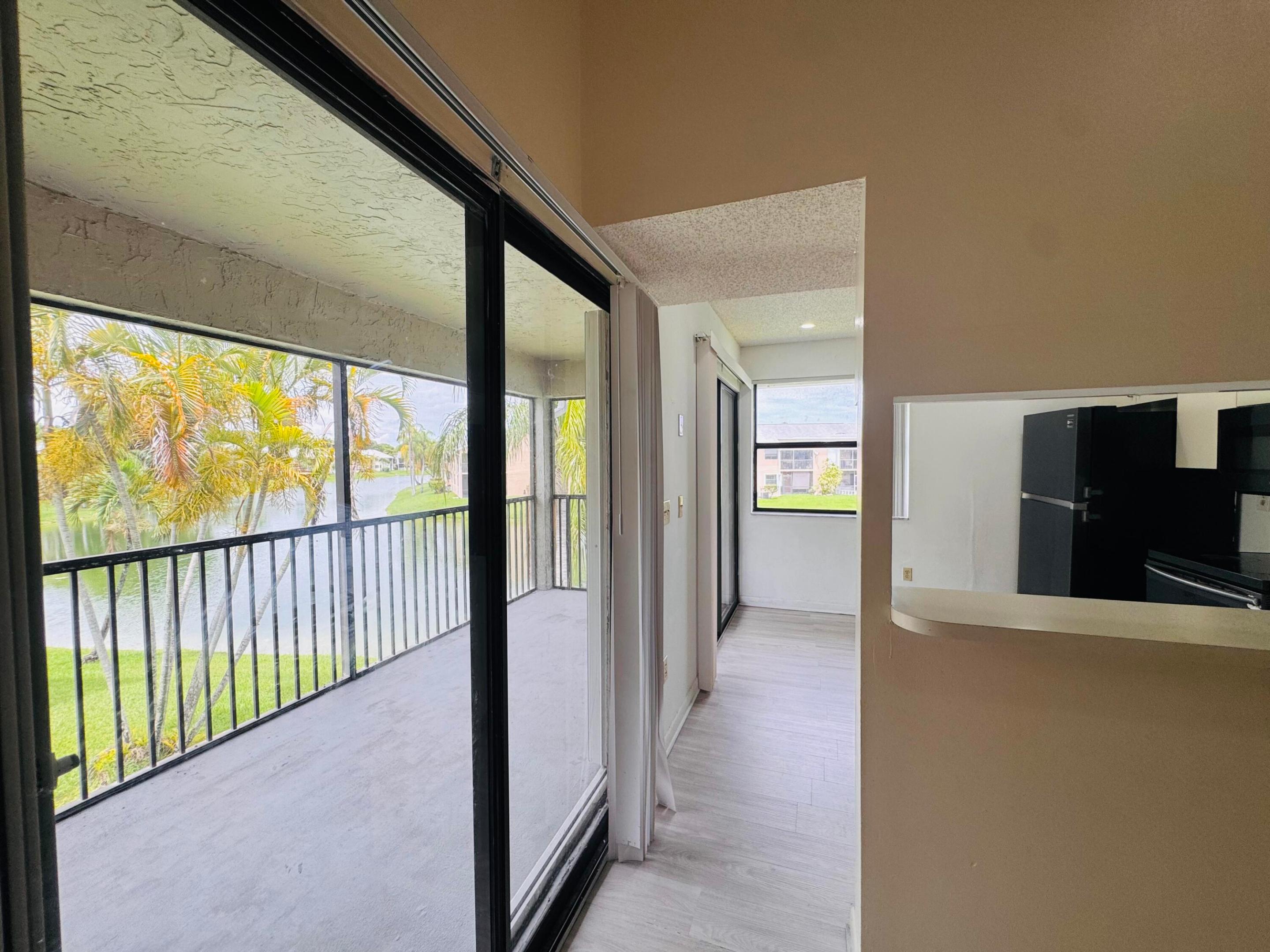 LAKESHORE CONDO 3 - Residential Lease