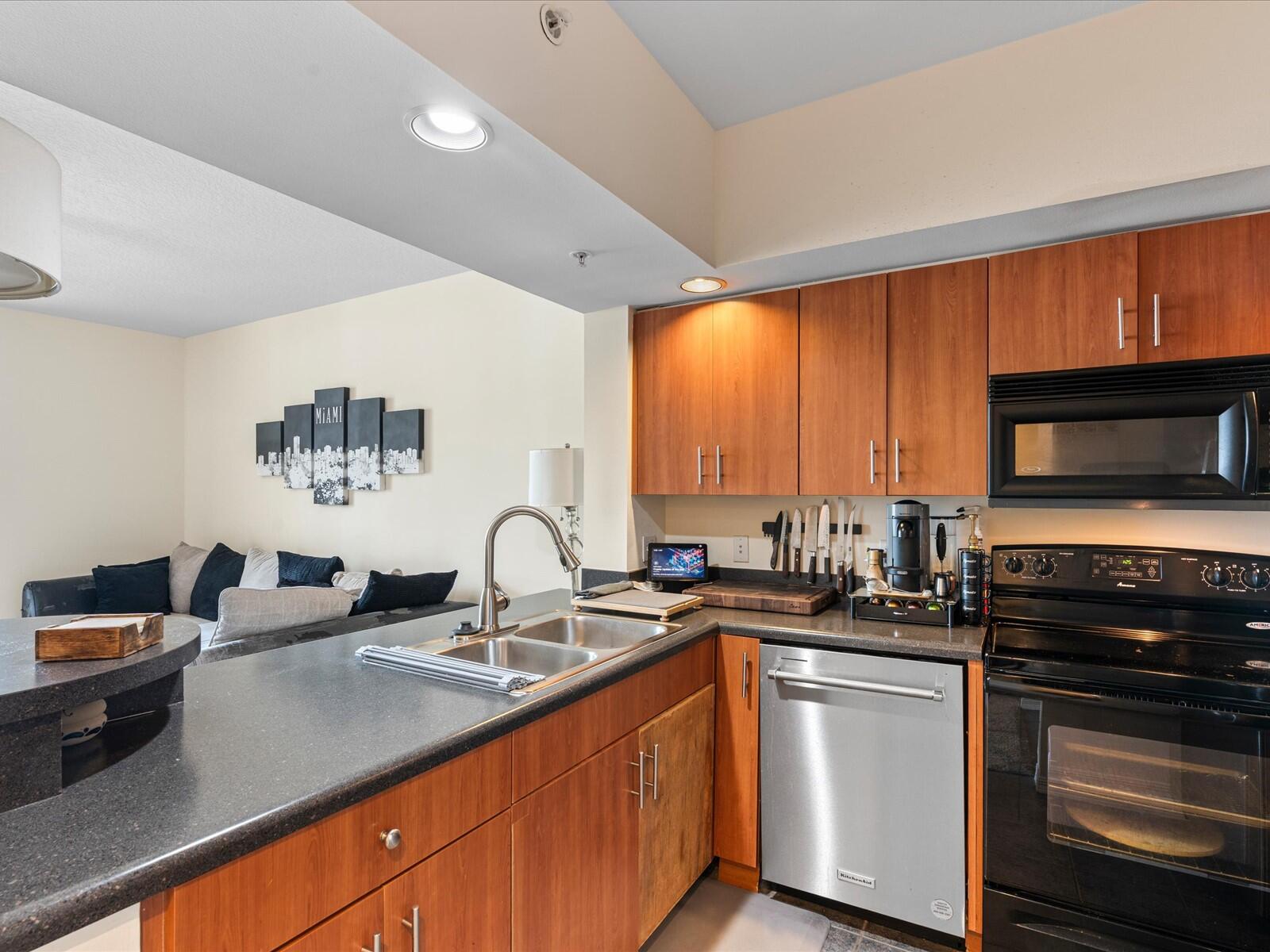 WAVERLY AT LAS OLAS CONDO - Residential Lease