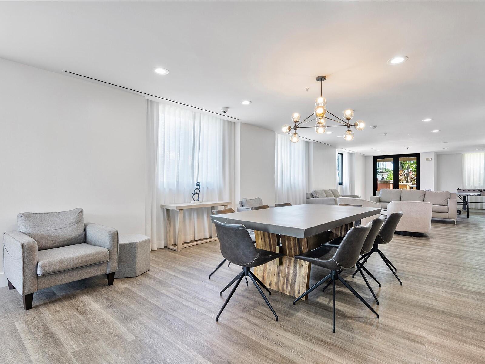 WAVERLY AT LAS OLAS CONDO - Residential Lease