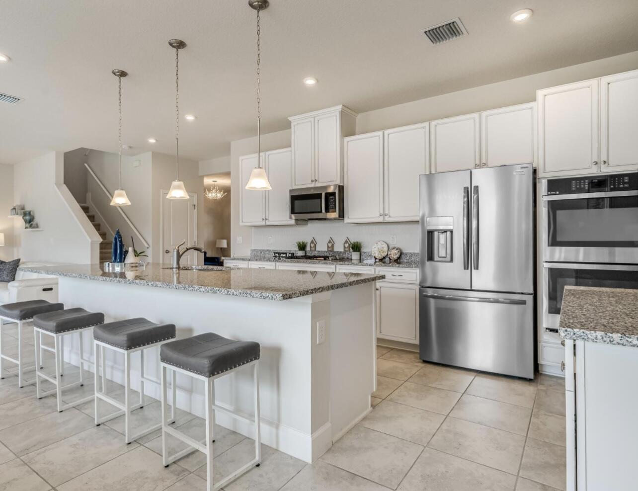 ARDEN PUD POD F EAST - Residential Lease