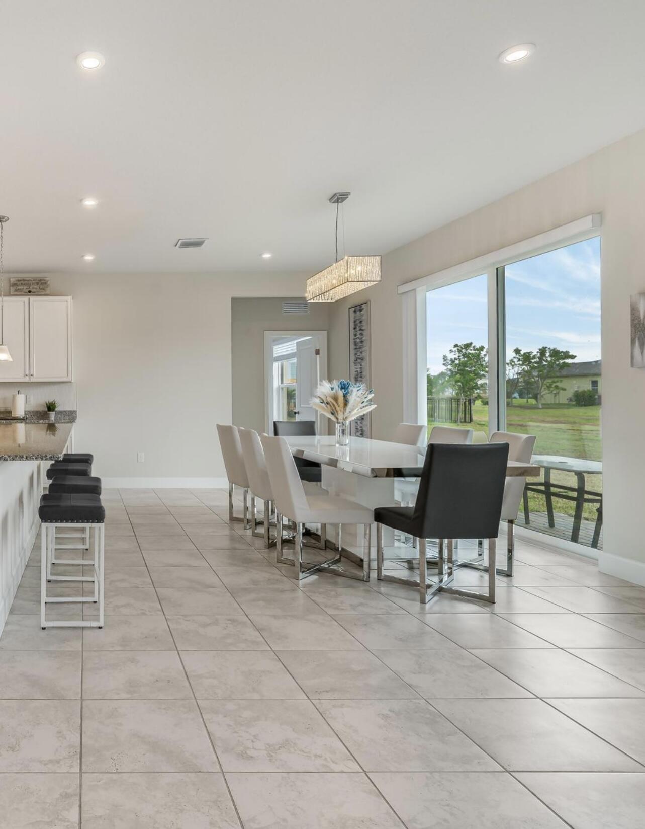 ARDEN PUD POD F EAST - Residential Lease