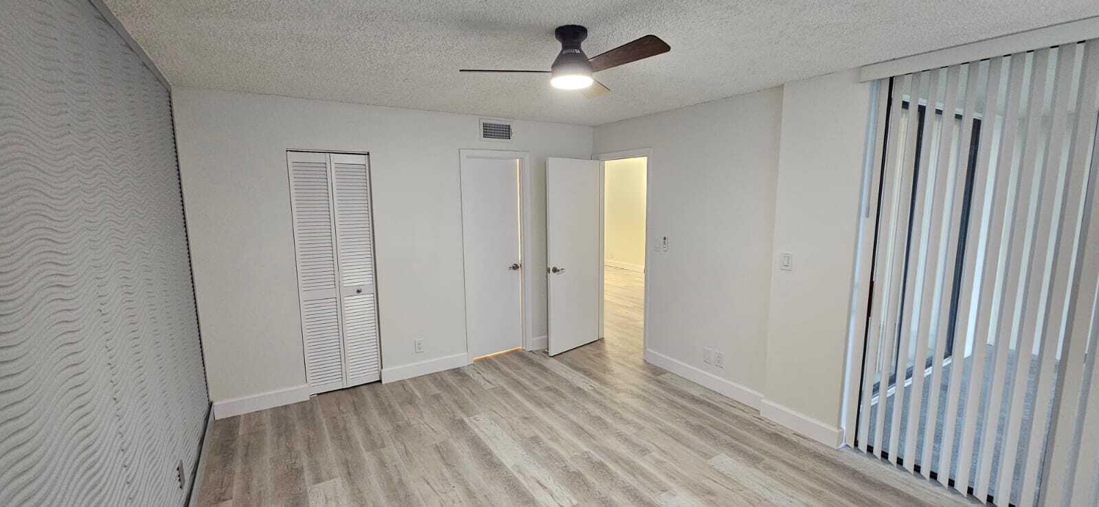 LAKE EMERALD CONDOMINIUM NO - Residential