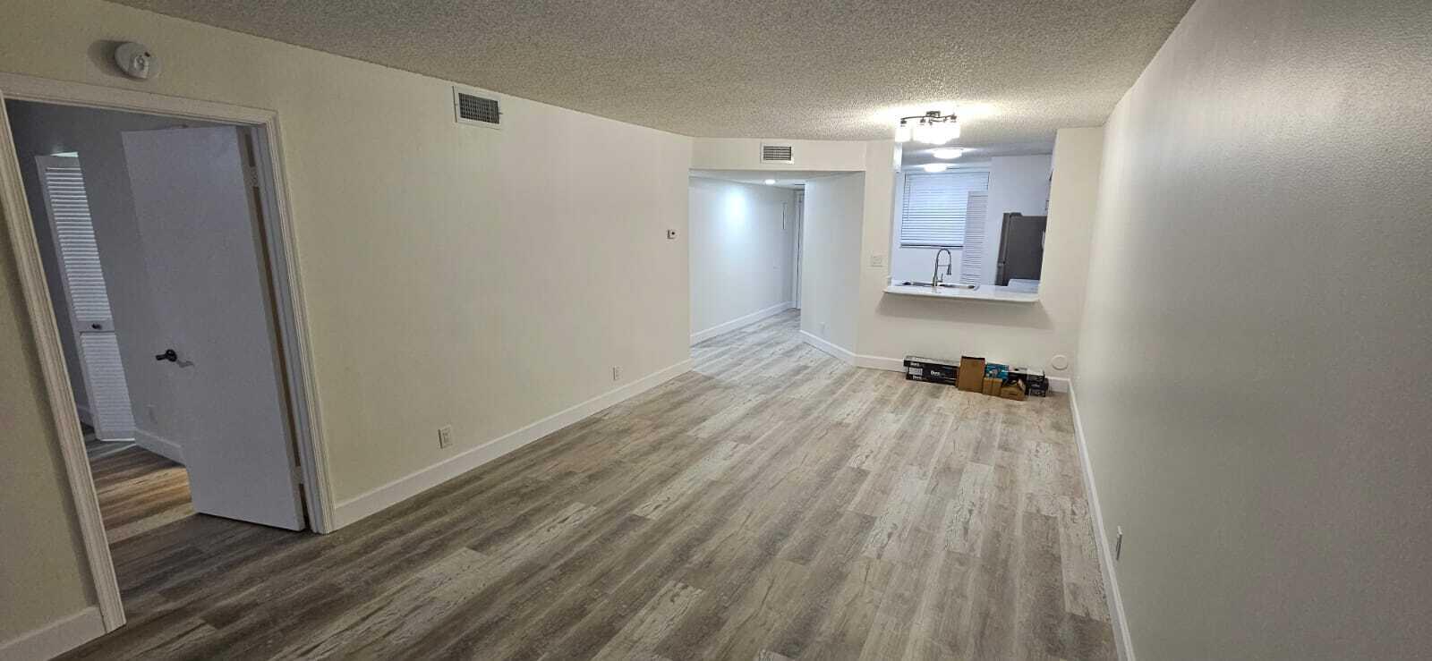 LAKE EMERALD CONDOMINIUM NO - Residential