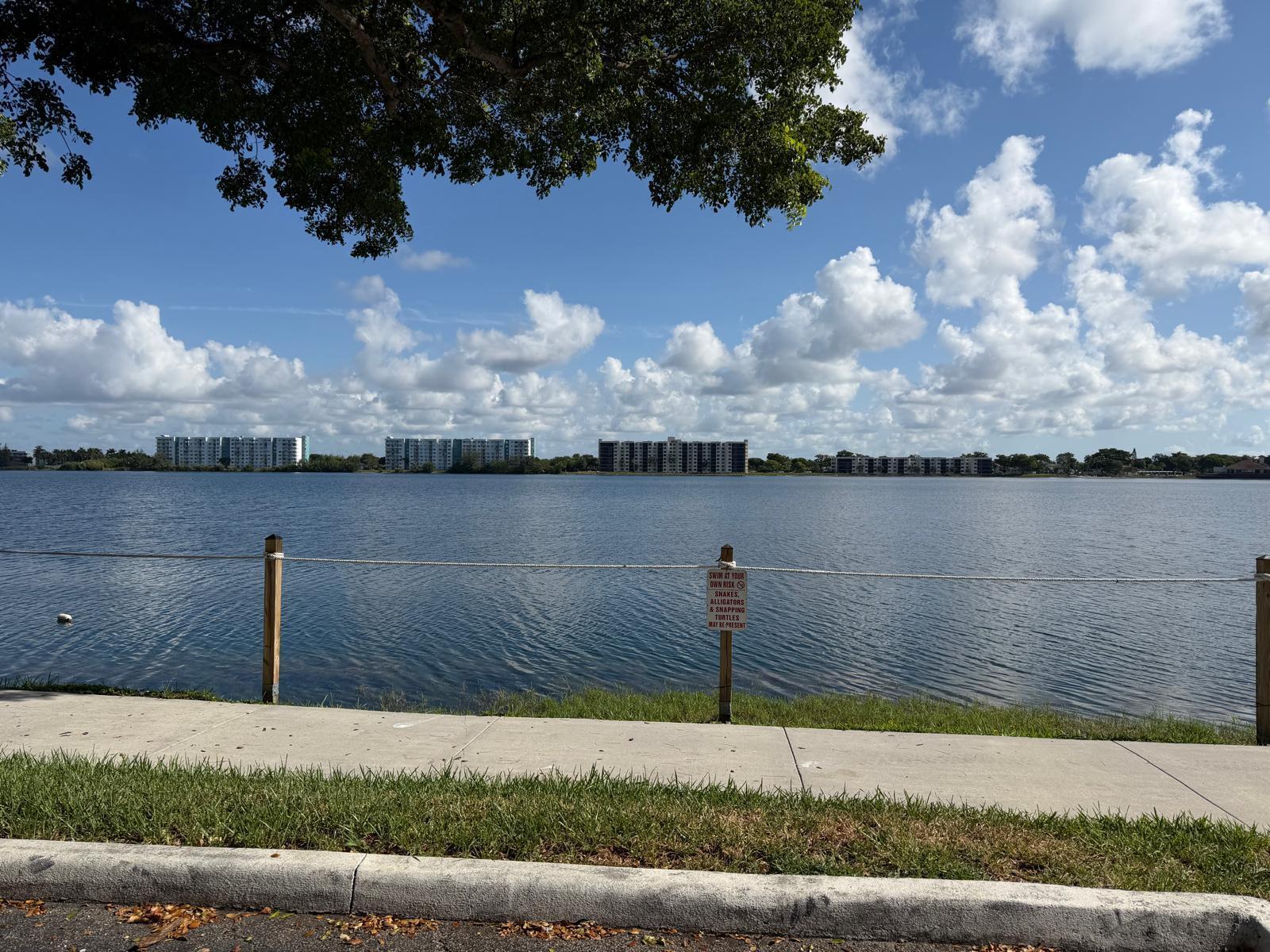 LAKE EMERALD CONDOMINIUM NO - Residential