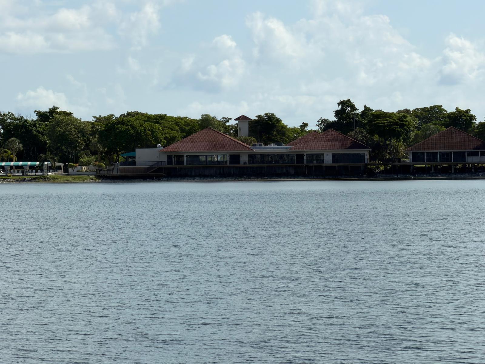 LAKE EMERALD CONDOMINIUM NO - Residential