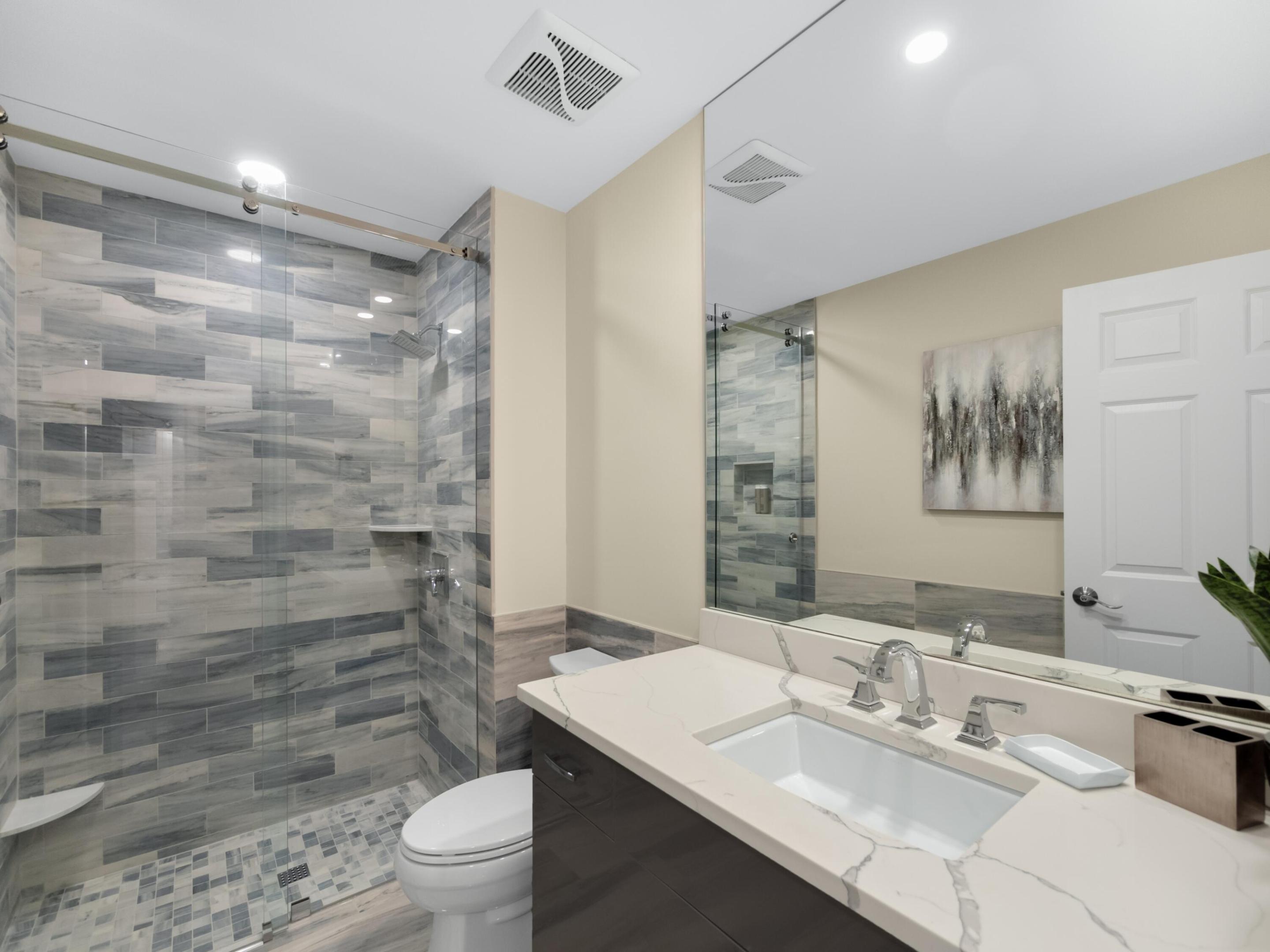 BEACHCOMBER CONDO - Residential Lease