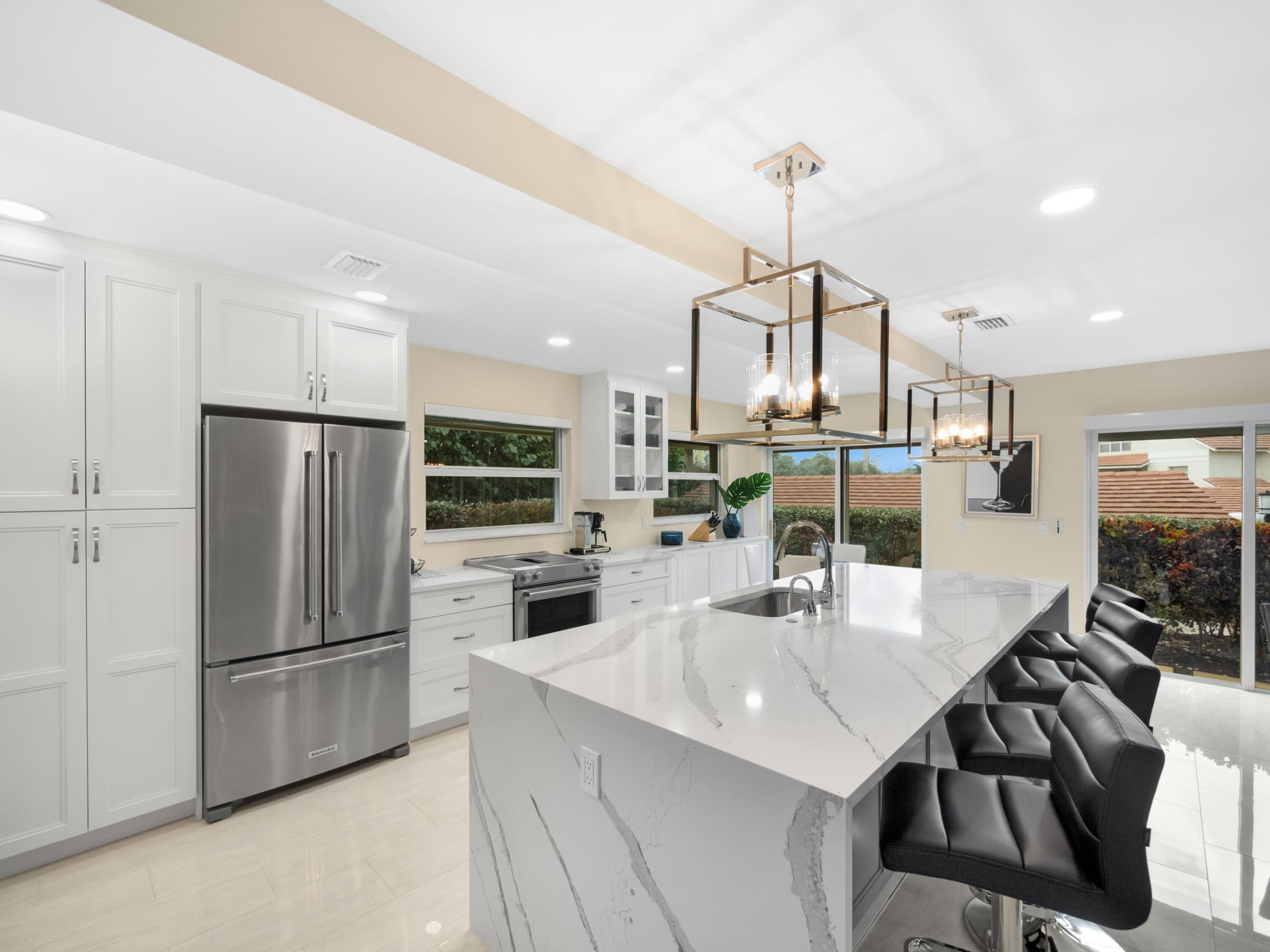 BEACHCOMBER CONDO - Residential Lease