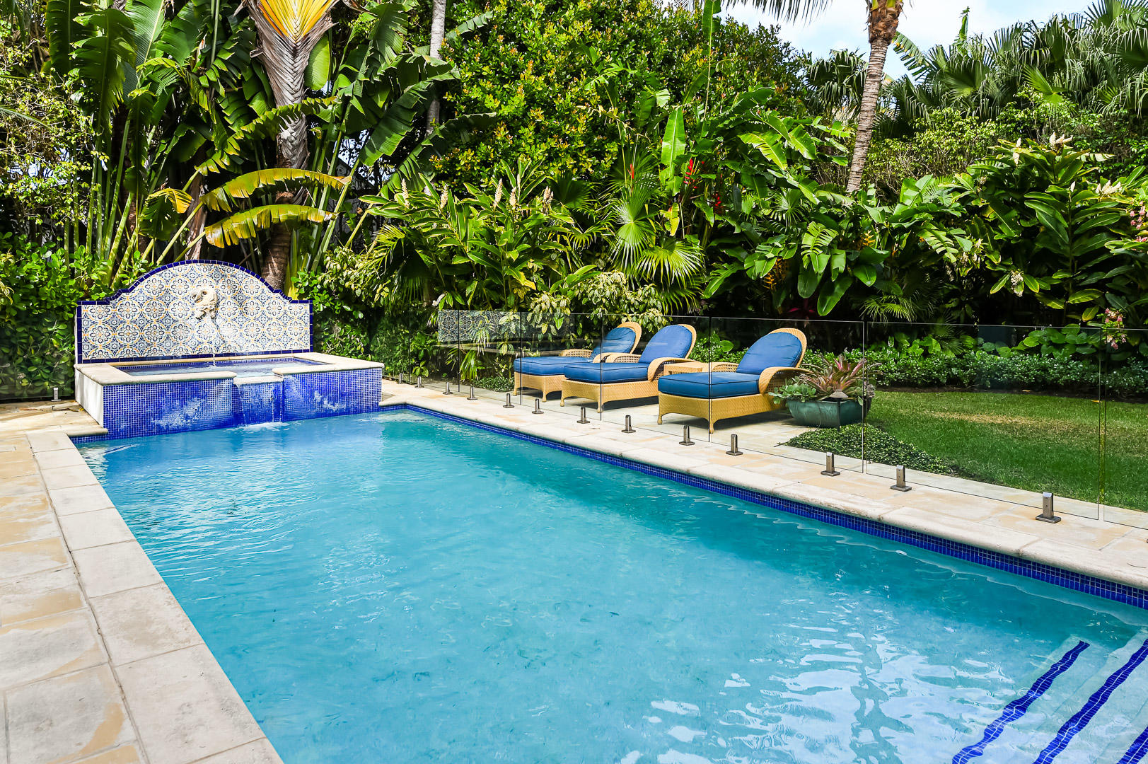 EL ENCANTO - Residential