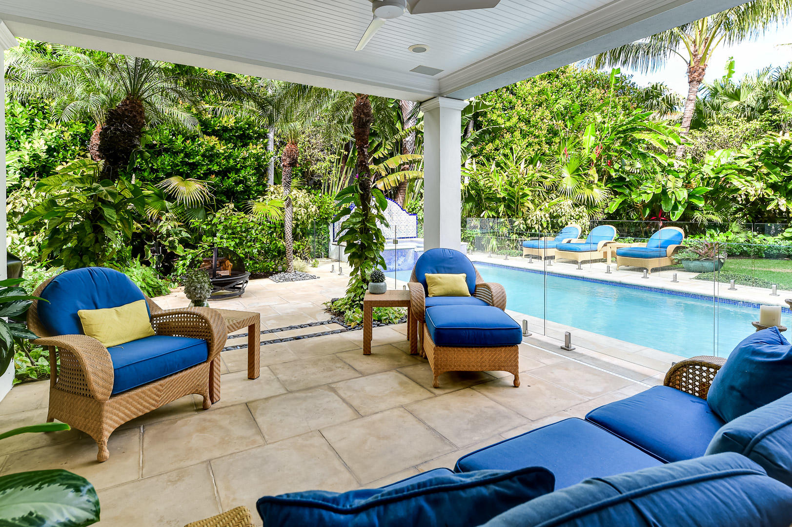 EL ENCANTO - Residential