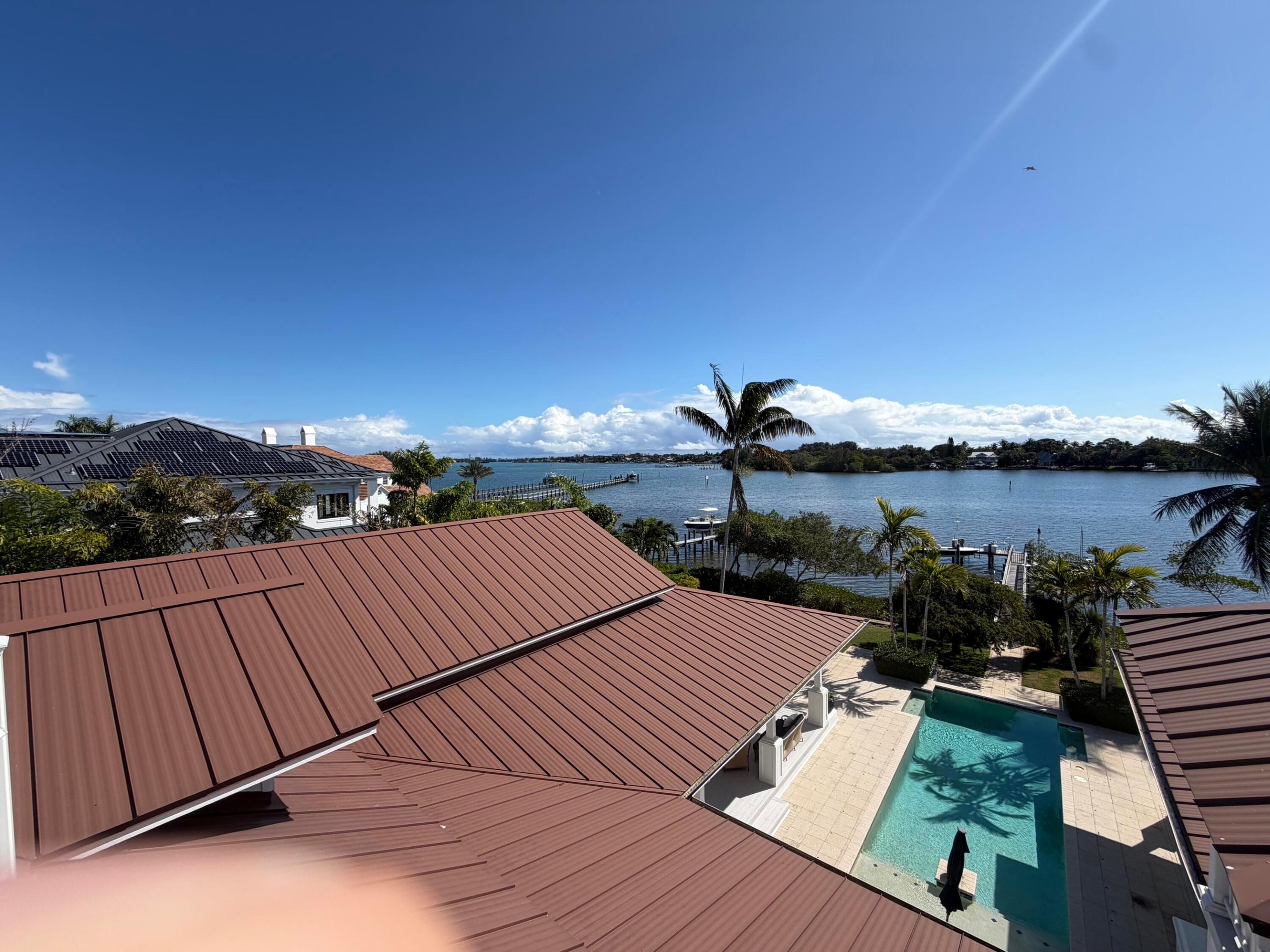 PENNOCK POINT - Residential