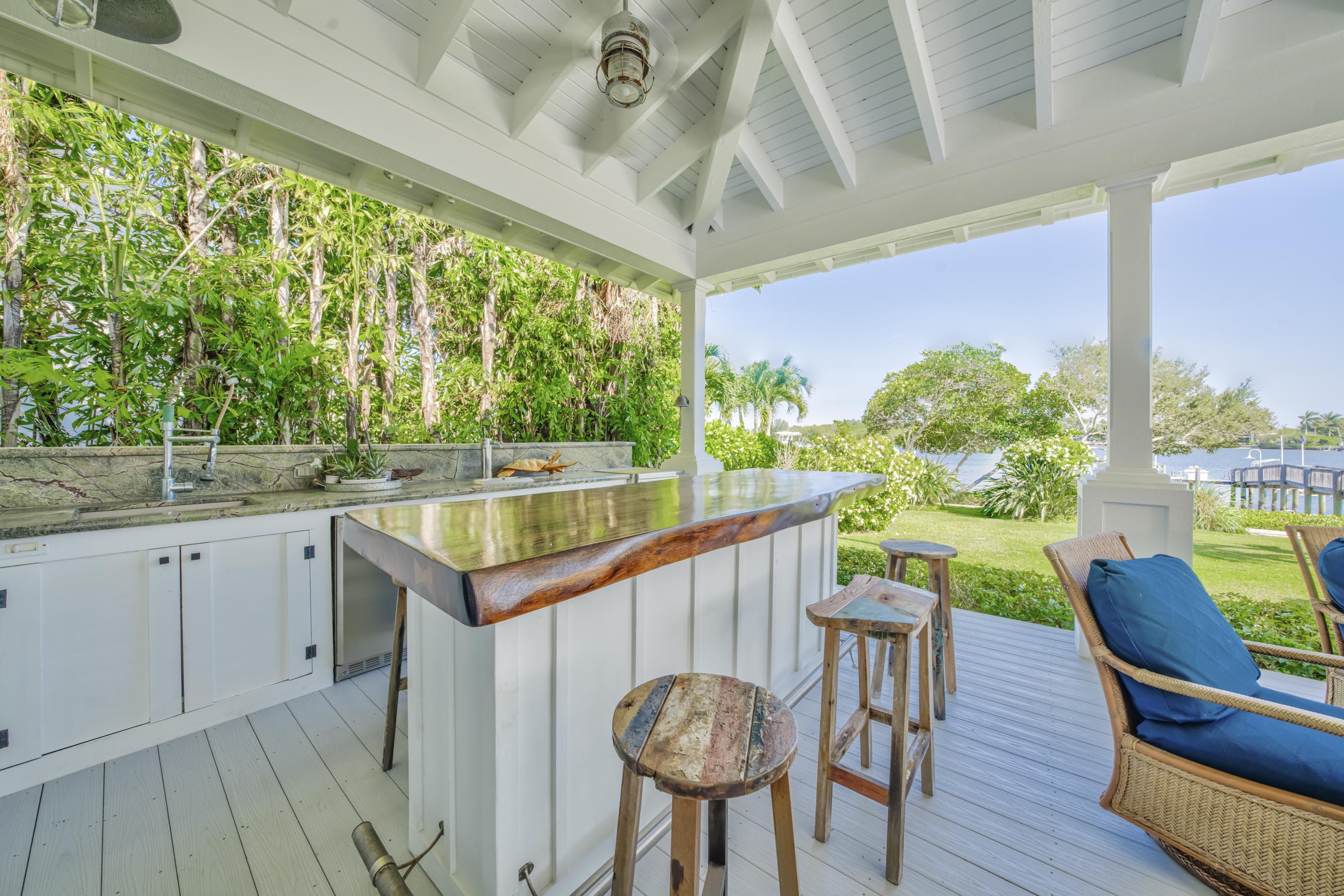 PENNOCK POINT - Residential