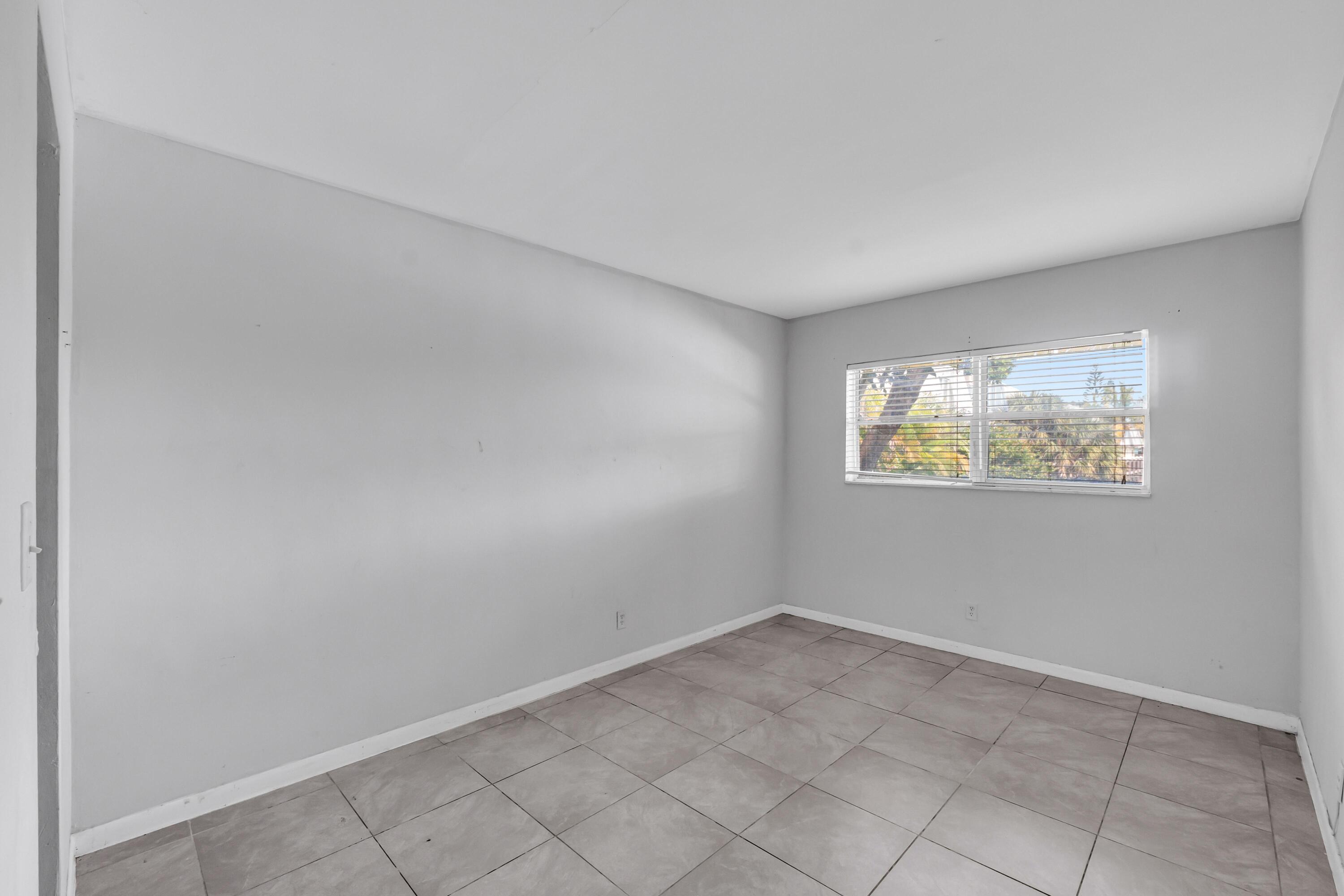 AZUL AT KIMBERLY LAKE CONDO - Residential