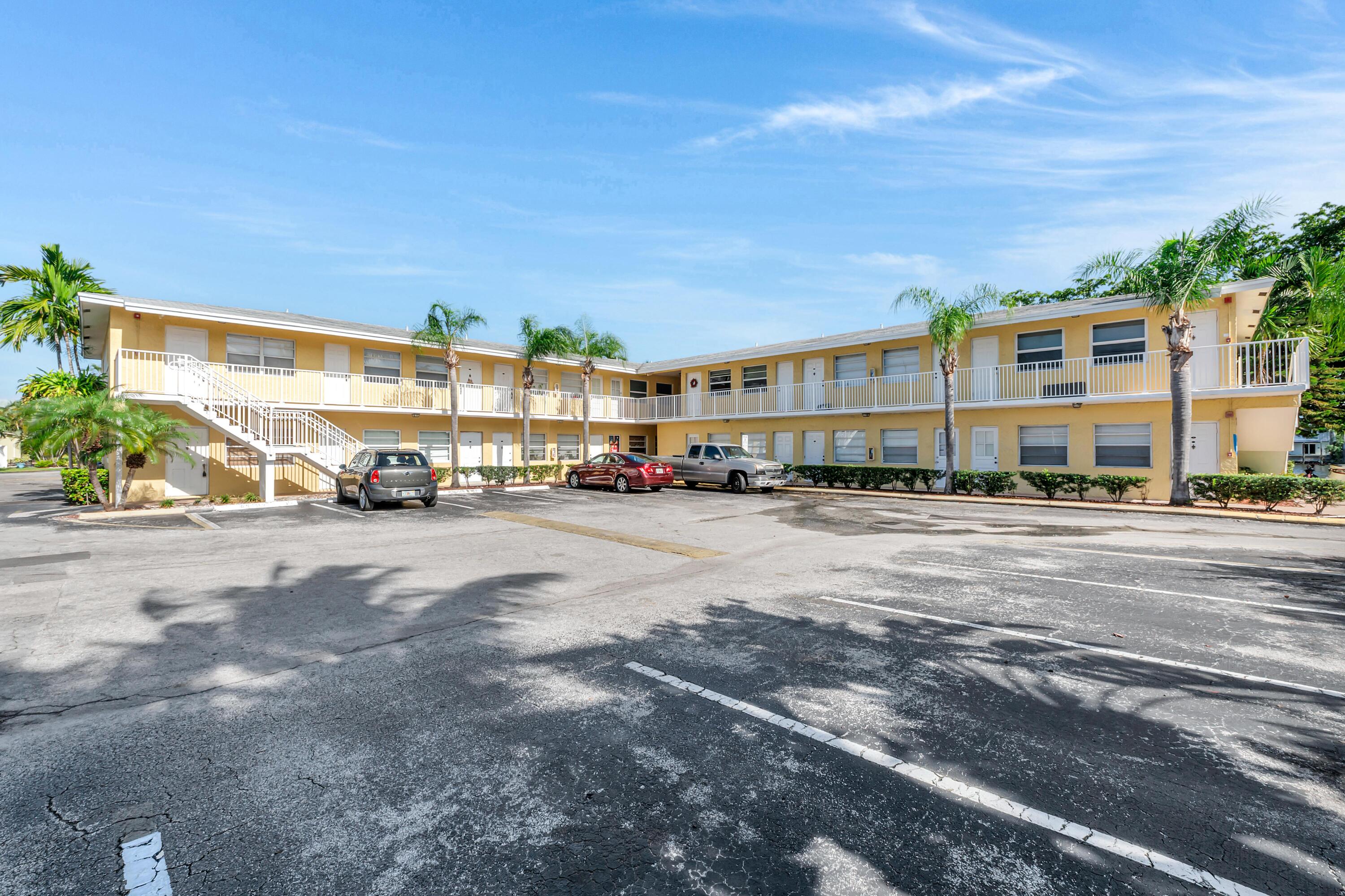AZUL AT KIMBERLY LAKE CONDO - Residential