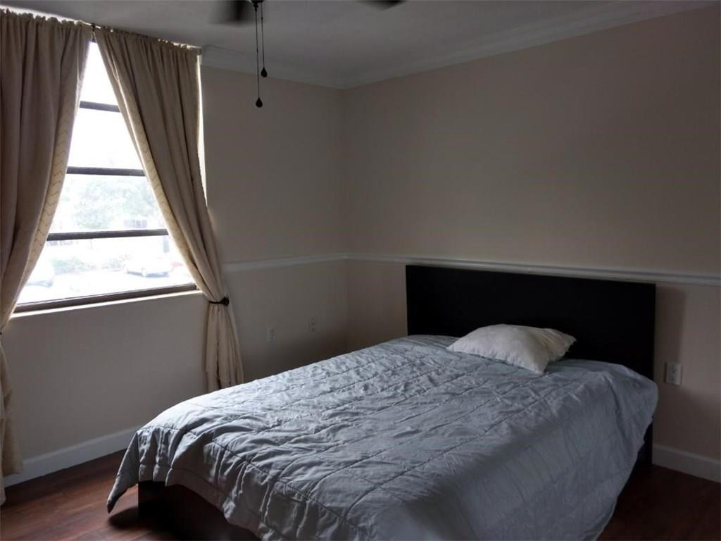 CONDO 23 OF WHITEHALL CONDOS - Residential