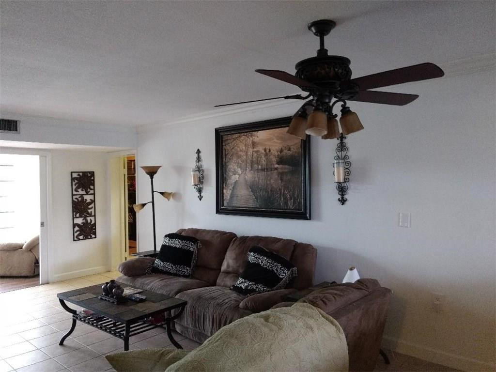 CONDO 23 OF WHITEHALL CONDOS - Residential