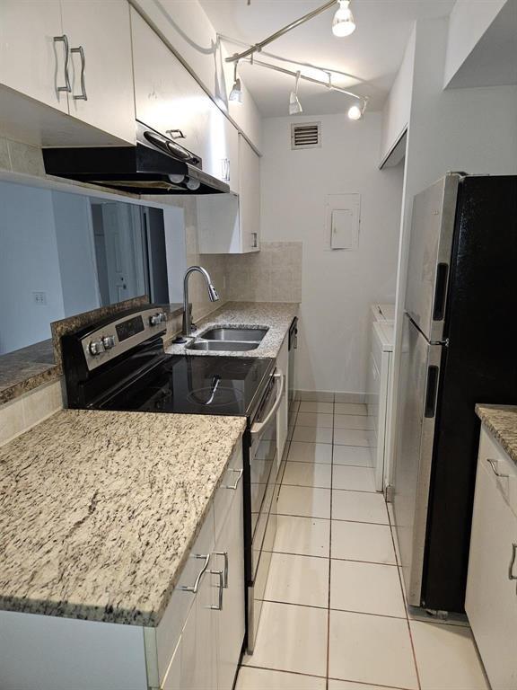 ARBOR KEYS CONDO - Residential