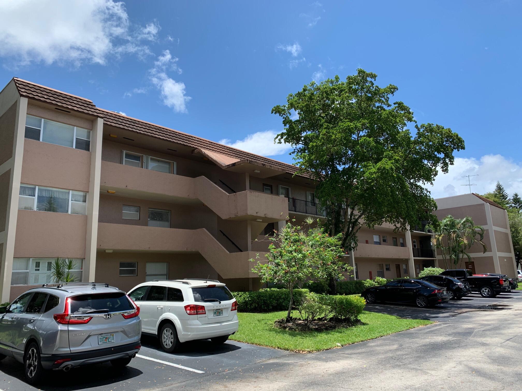 SANDS POINT CONDOMINIUM II - Residential