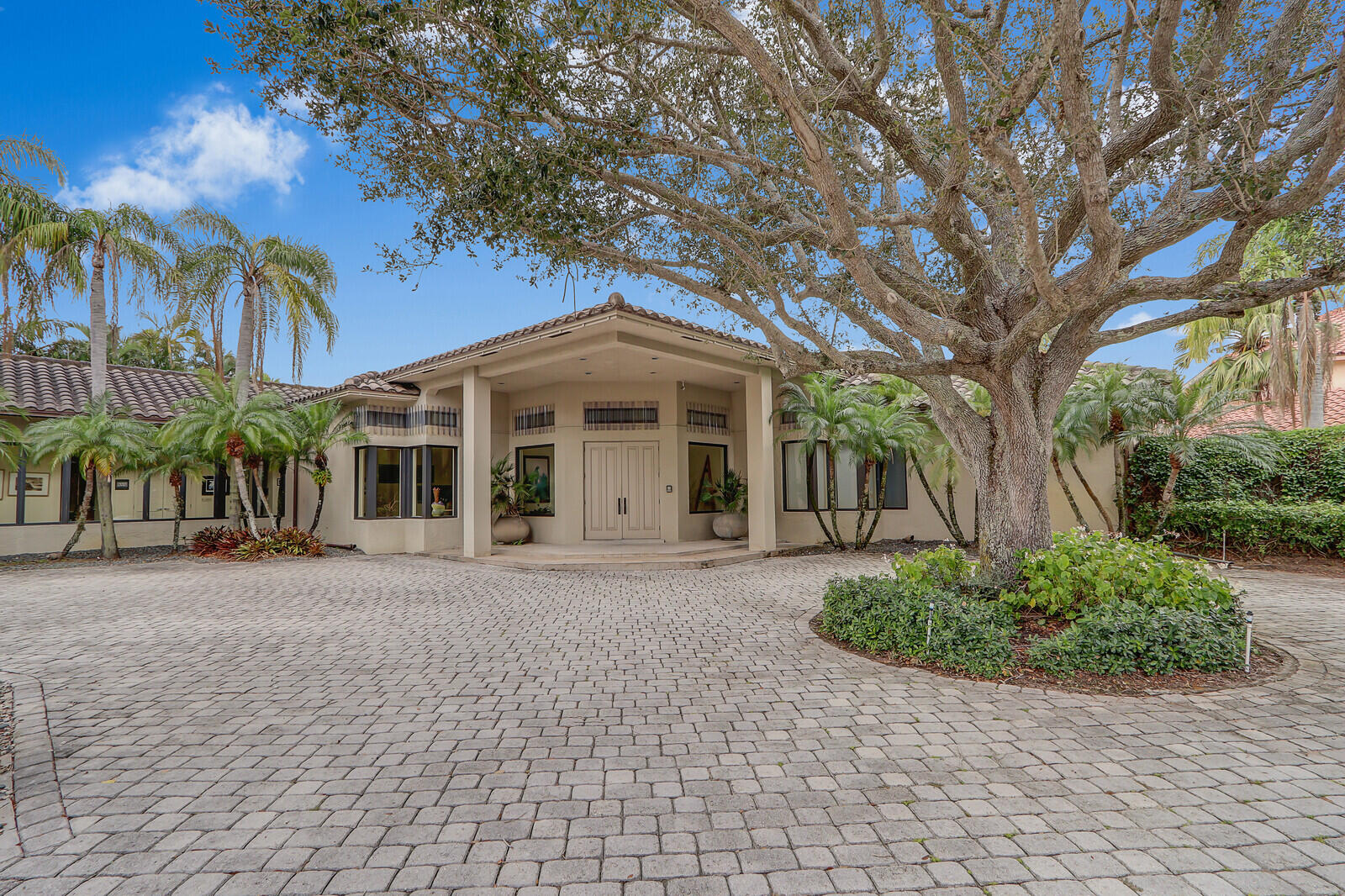 FRENCHMANS CREEK - Residential