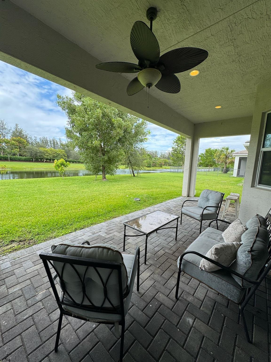 HAMMOCKS OF WESTLAKE - Residential