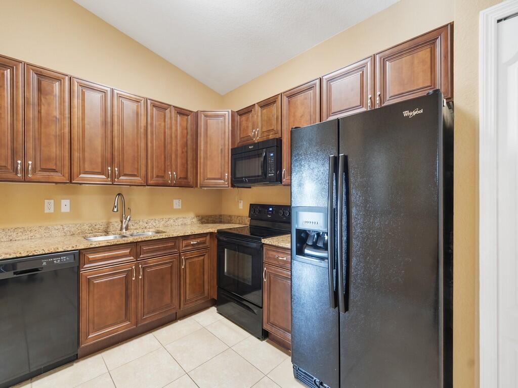 LINKSIDE AT GATOR TRACE - Residential
