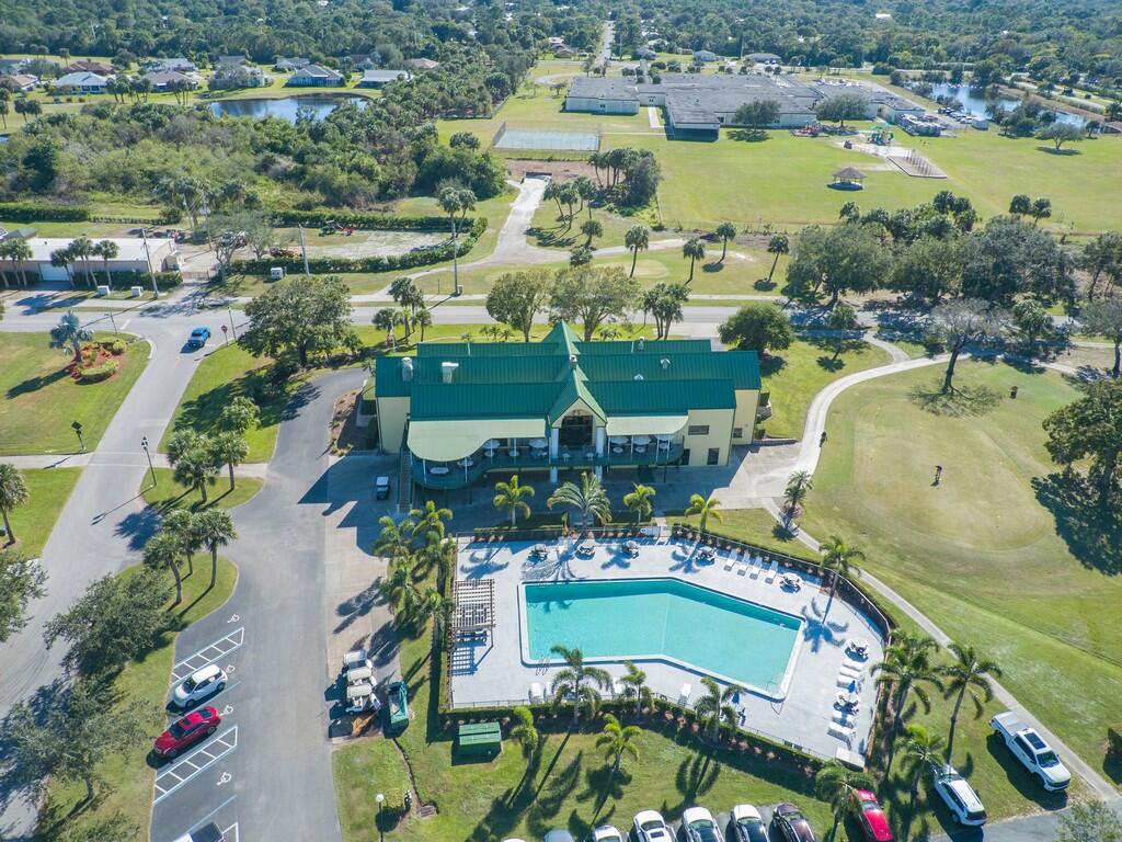 LINKSIDE AT GATOR TRACE - Residential