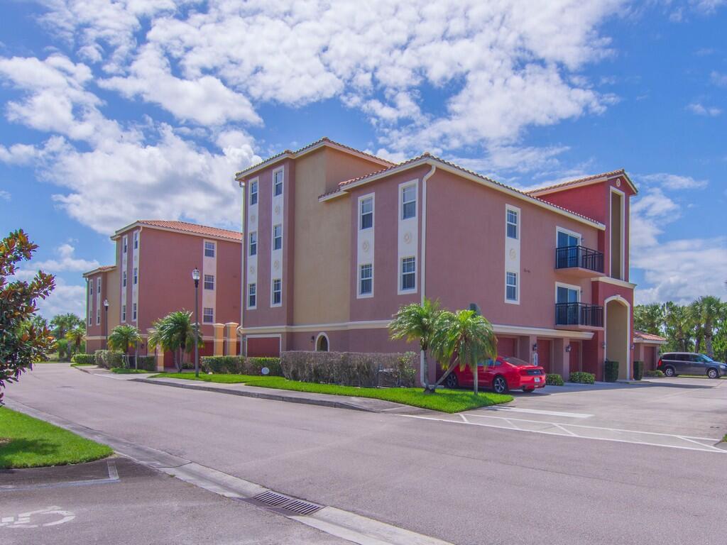LINKSIDE AT GATOR TRACE - Residential