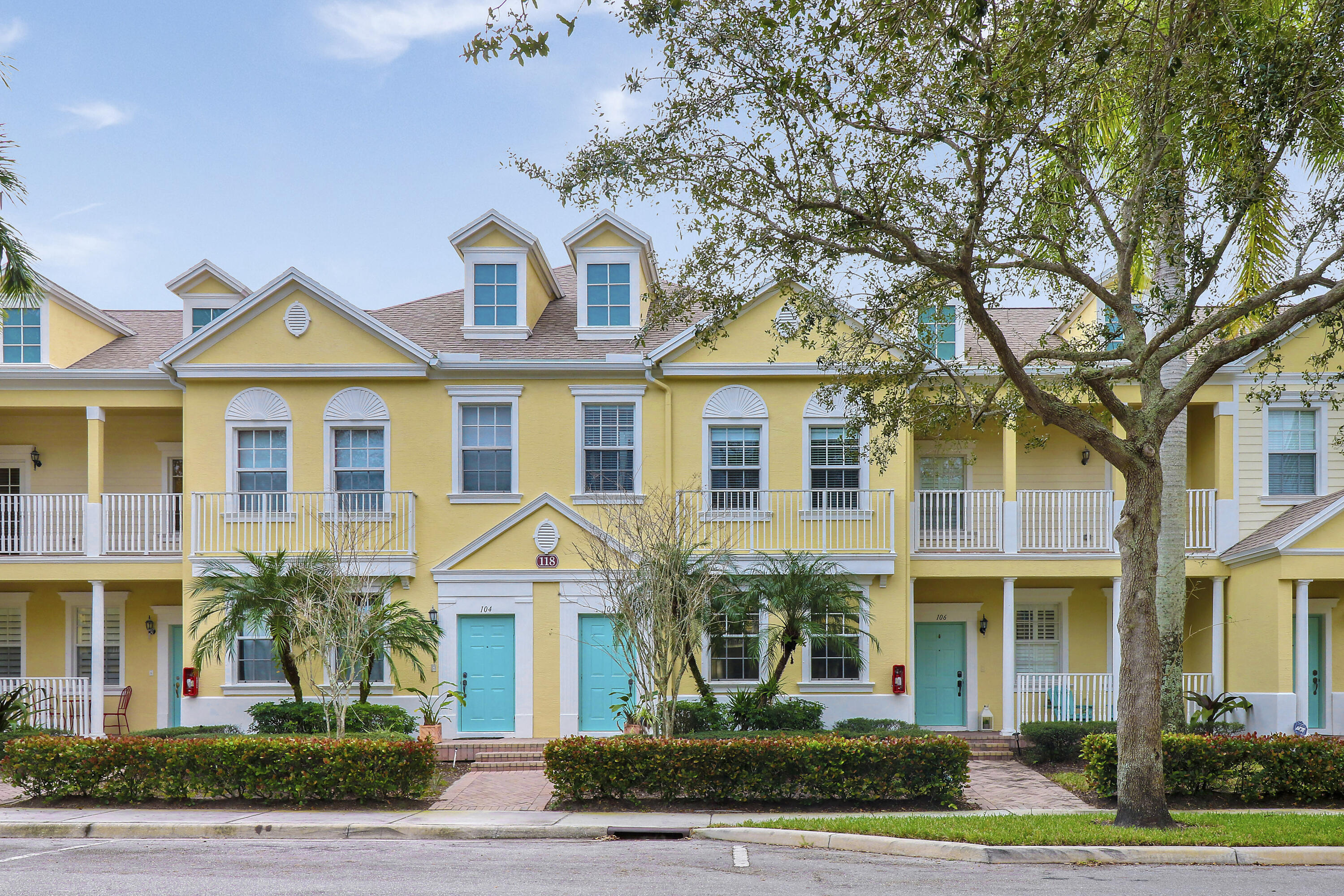 SANDPIPER COVE AT BOTANICA CONDO - Residential