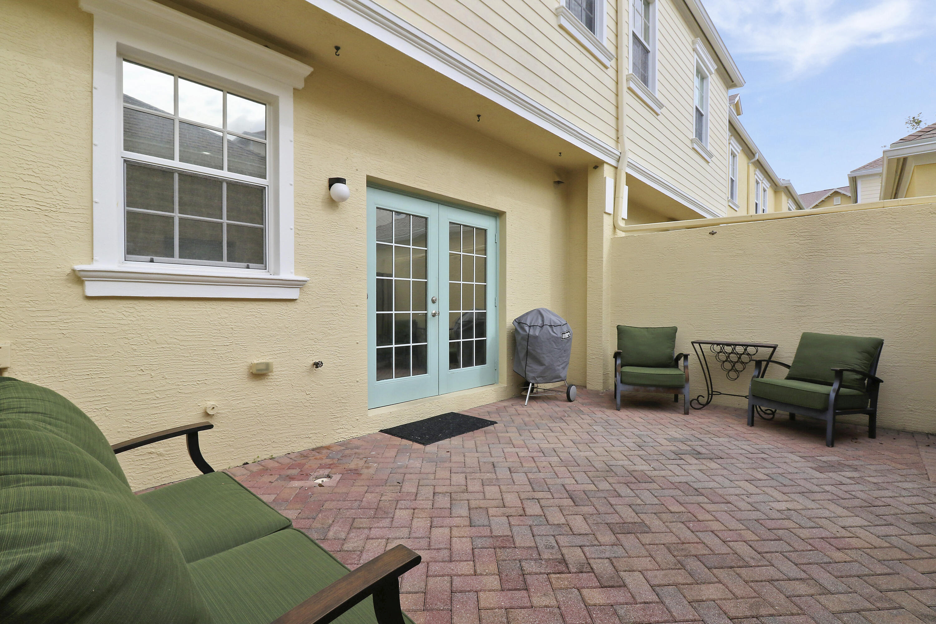 SANDPIPER COVE AT BOTANICA CONDO - Residential