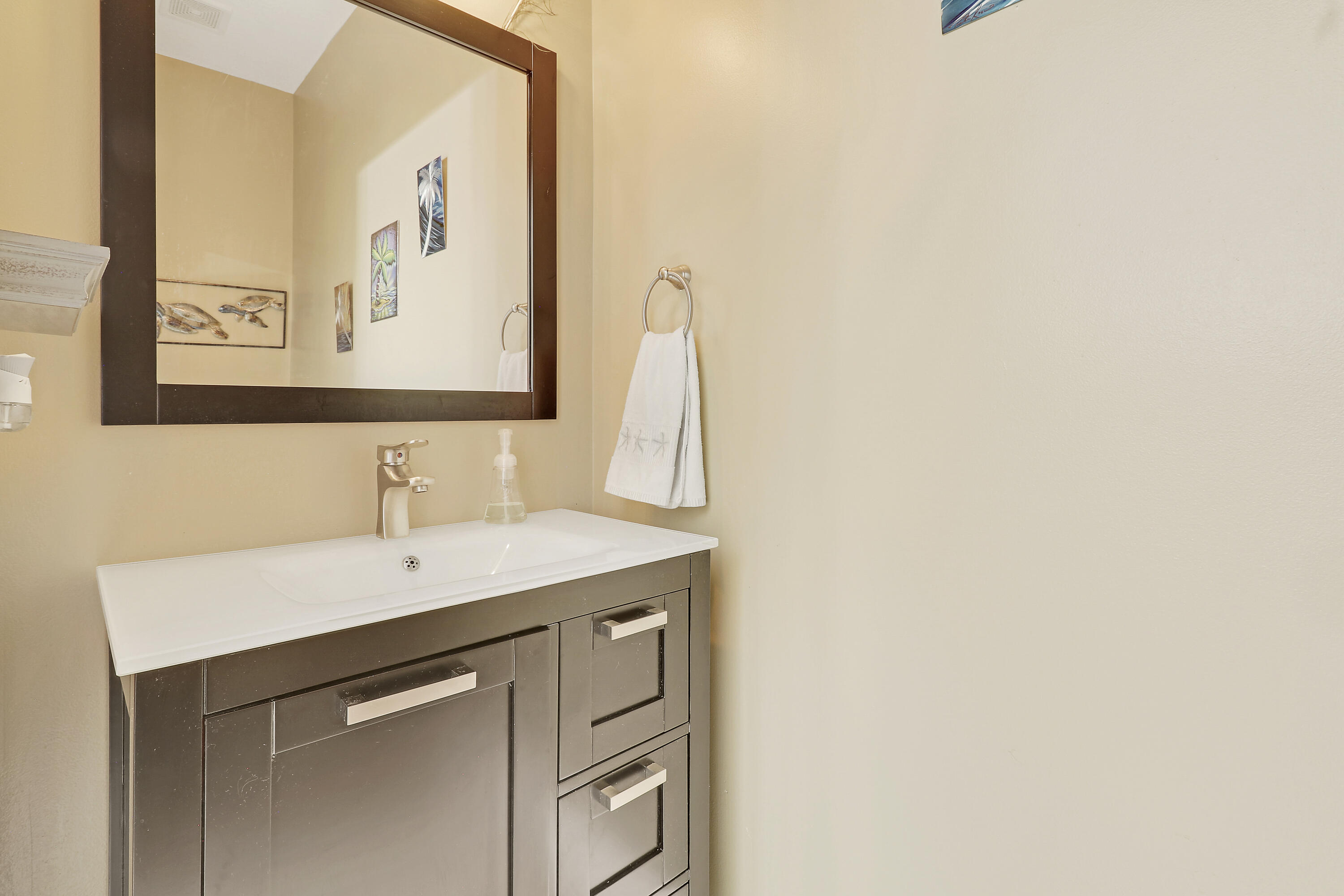 SANDPIPER COVE AT BOTANICA CONDO - Residential