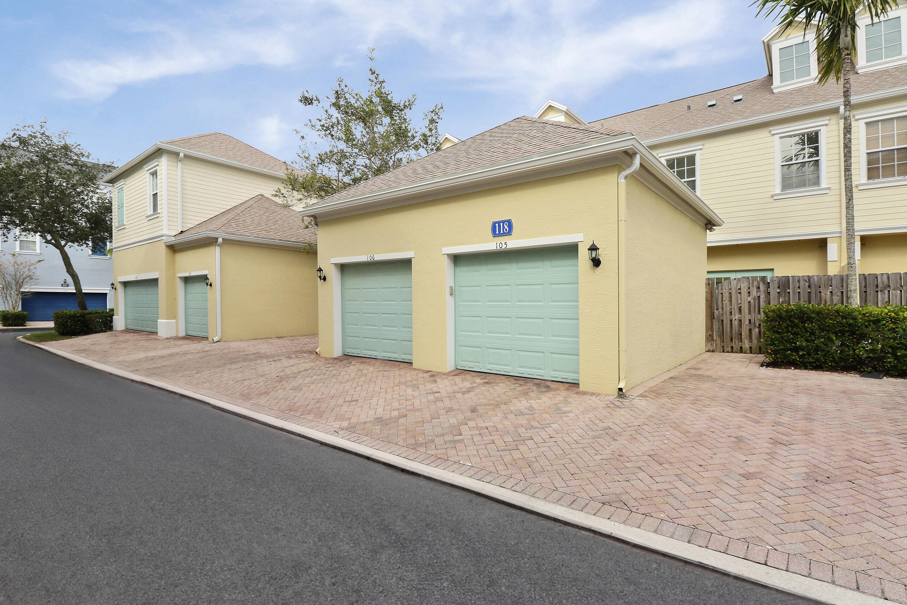 SANDPIPER COVE AT BOTANICA CONDO - Residential