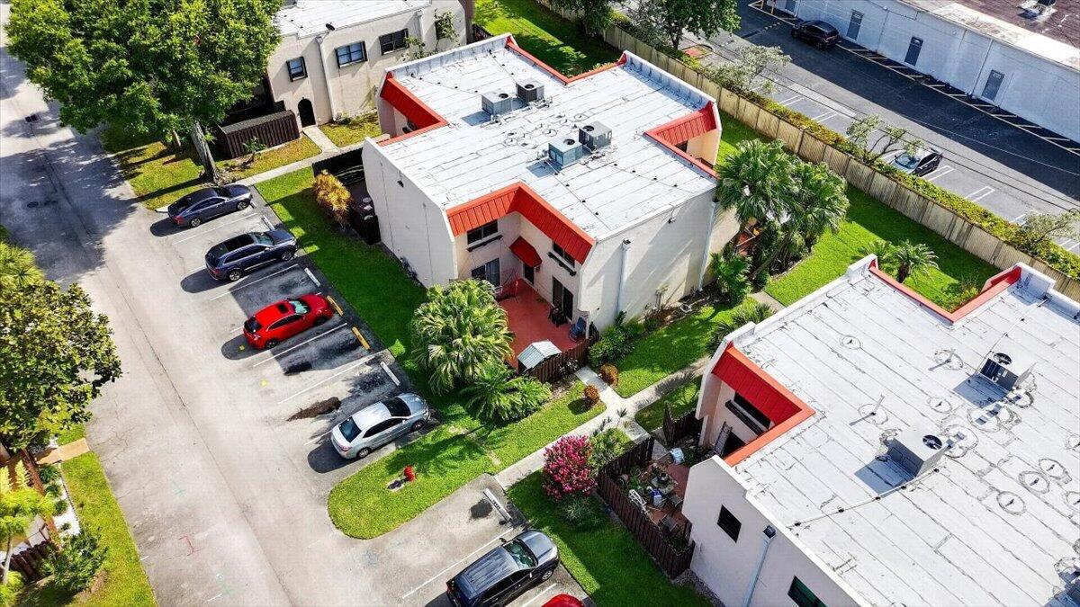 SEVEN SPRINGS 1 - Residential