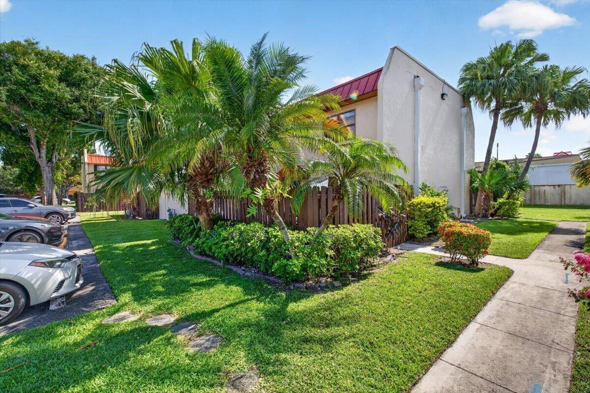 SEVEN SPRINGS 1 - Residential