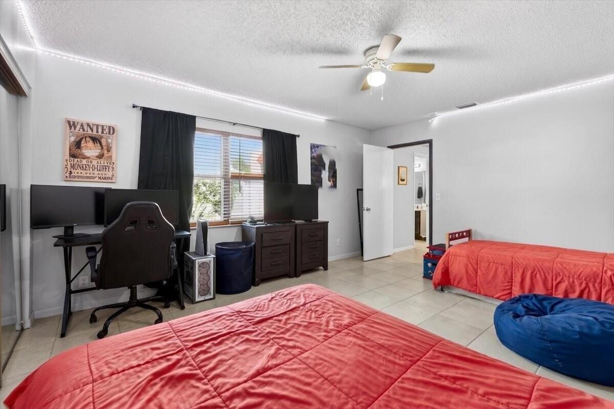 SEVEN SPRINGS 1 - Residential