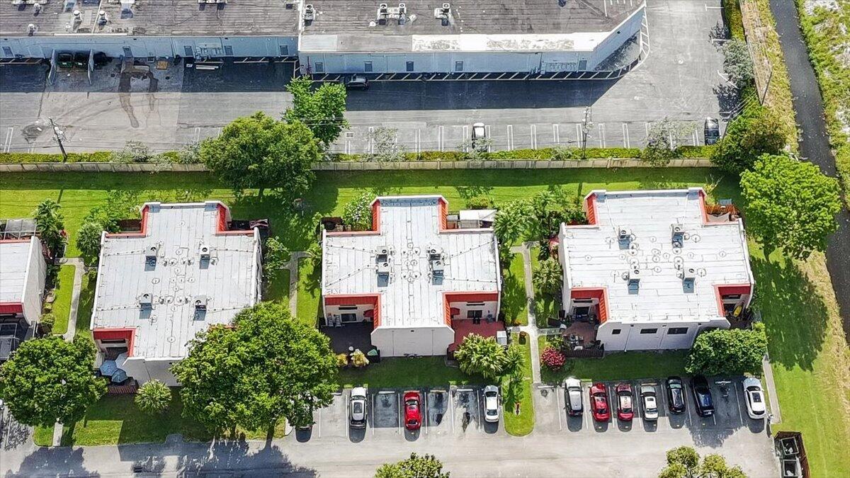 SEVEN SPRINGS 1 - Residential