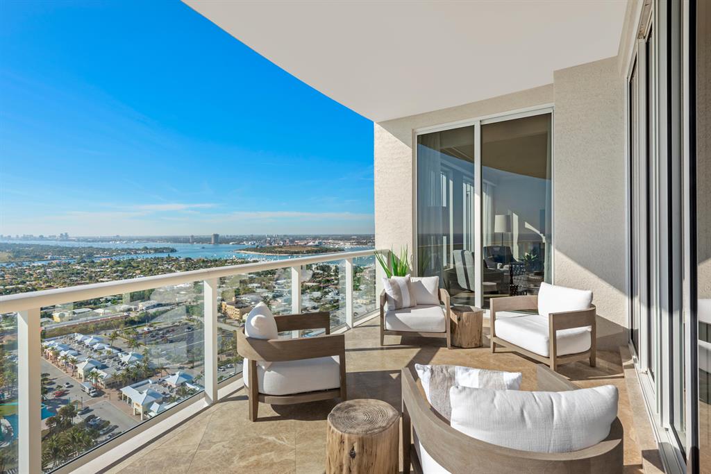 Ritz Carlton Residences Bldg A - Residential