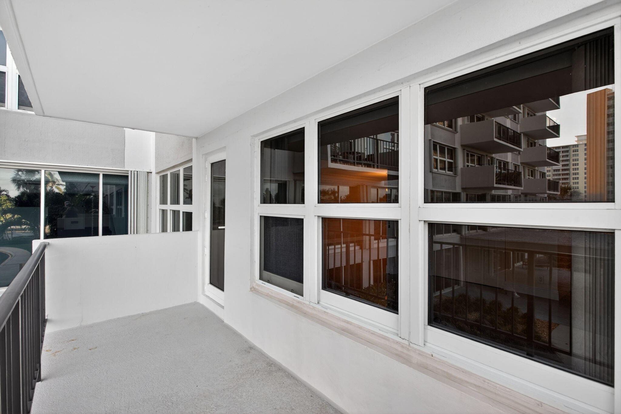 PARLIAMENT HOUSE CONDO - Residential Lease