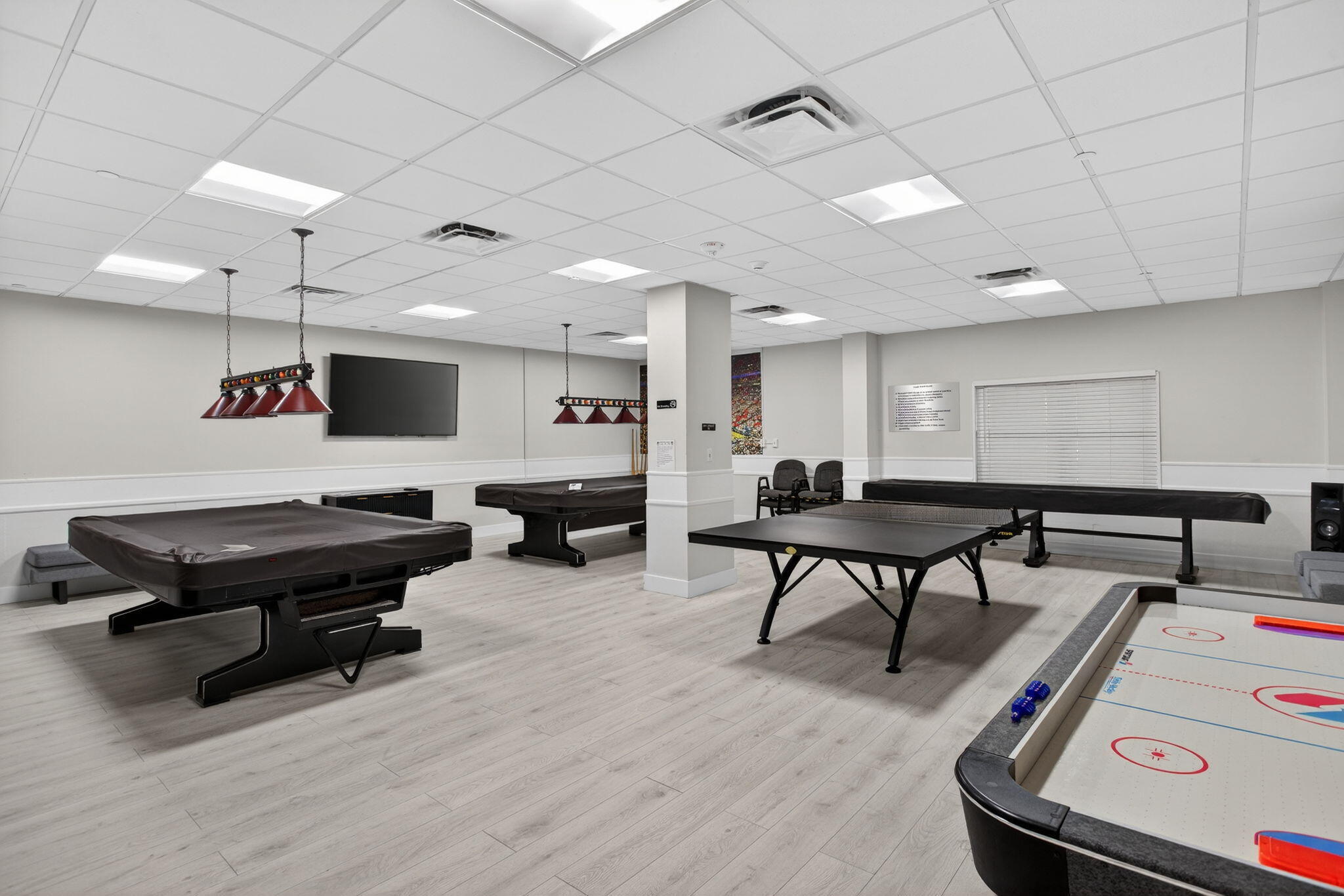 PARLIAMENT HOUSE CONDO - Residential Lease