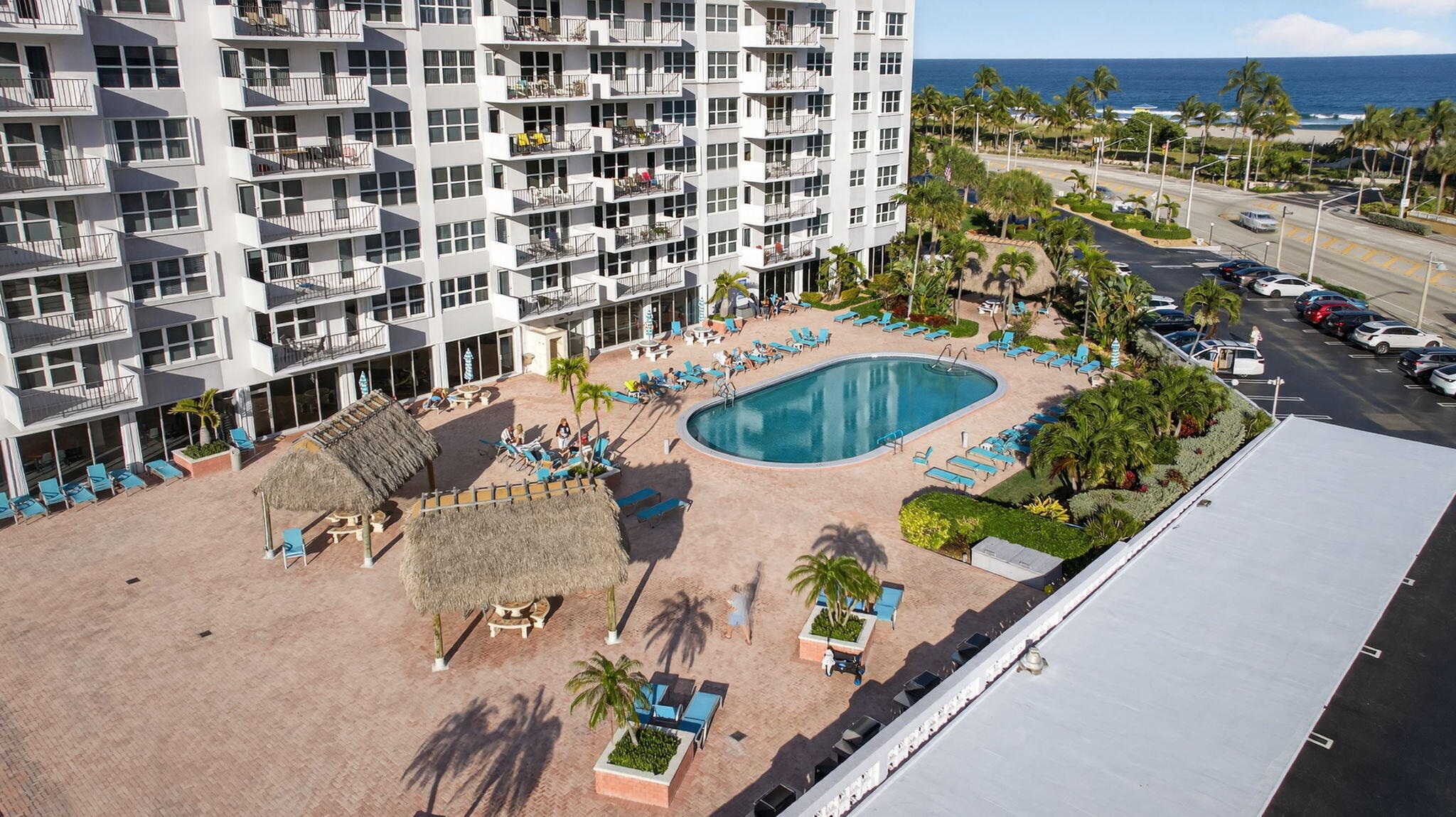PARLIAMENT HOUSE CONDO - Residential Lease