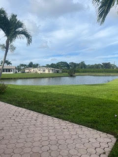 DELRAY VILLAS 2 - Residential