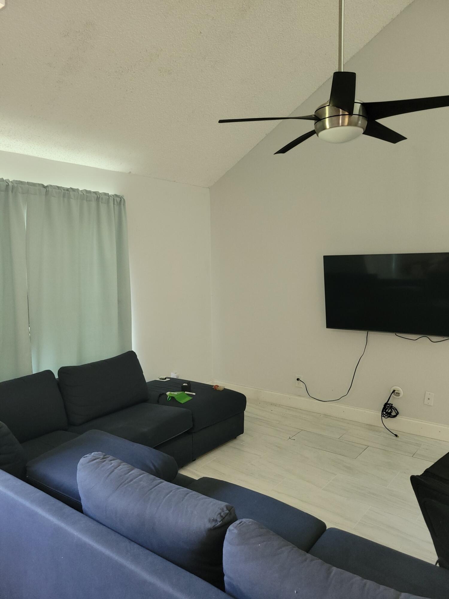 PINE CONE EST - Residential