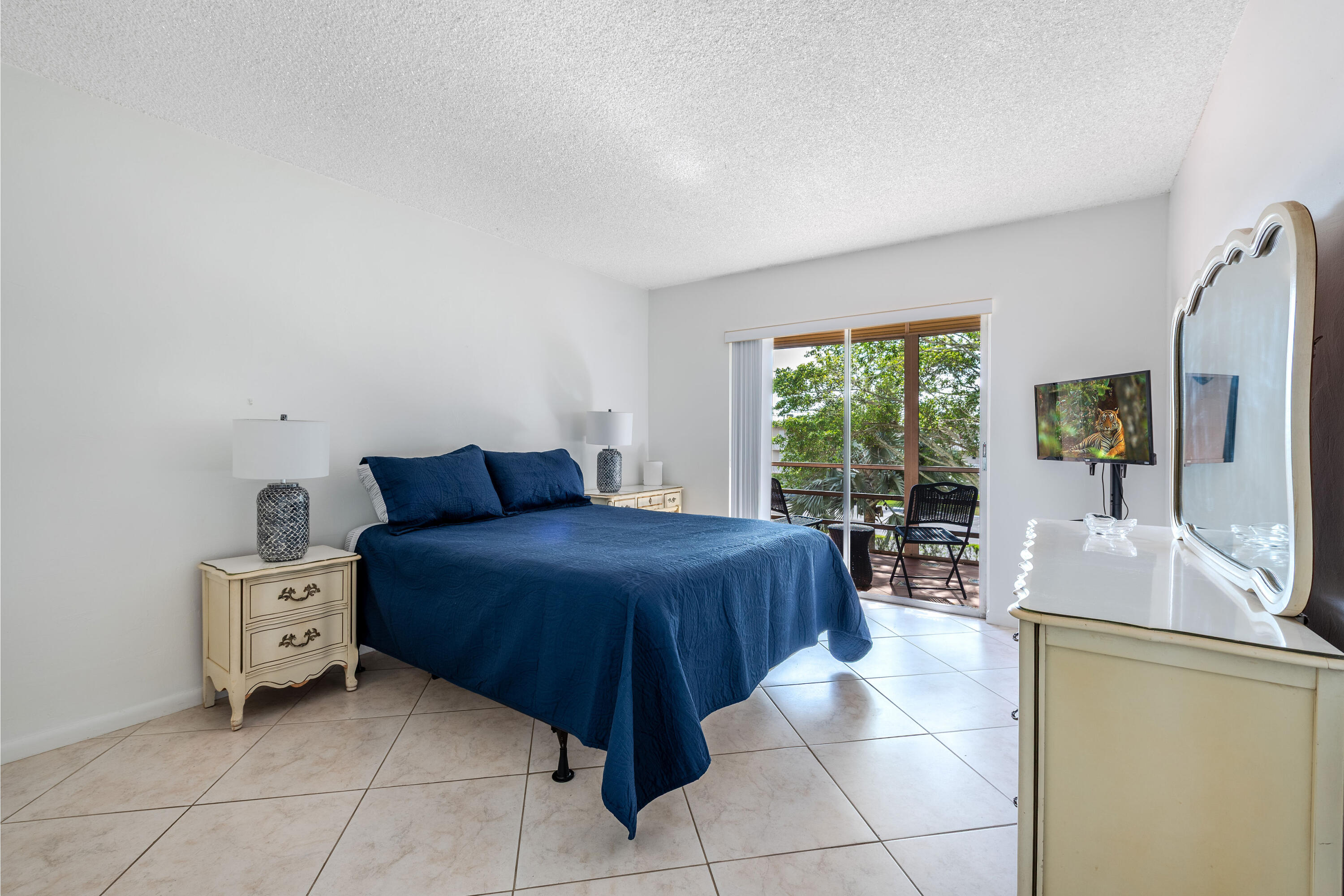 LAKE CLARKE GARDENS CONDO 3 - Residential