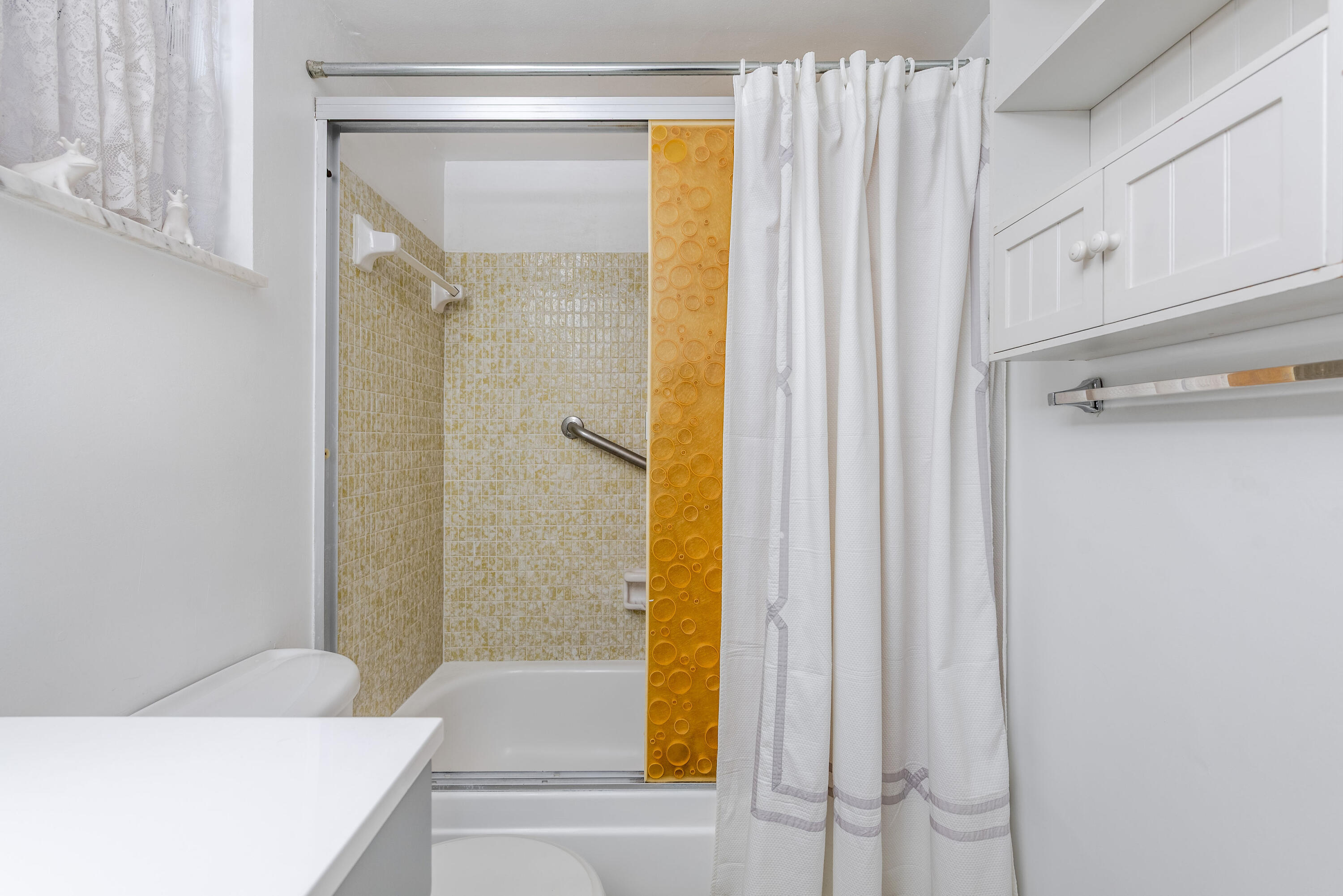 LAKE CLARKE GARDENS CONDO 3 - Residential