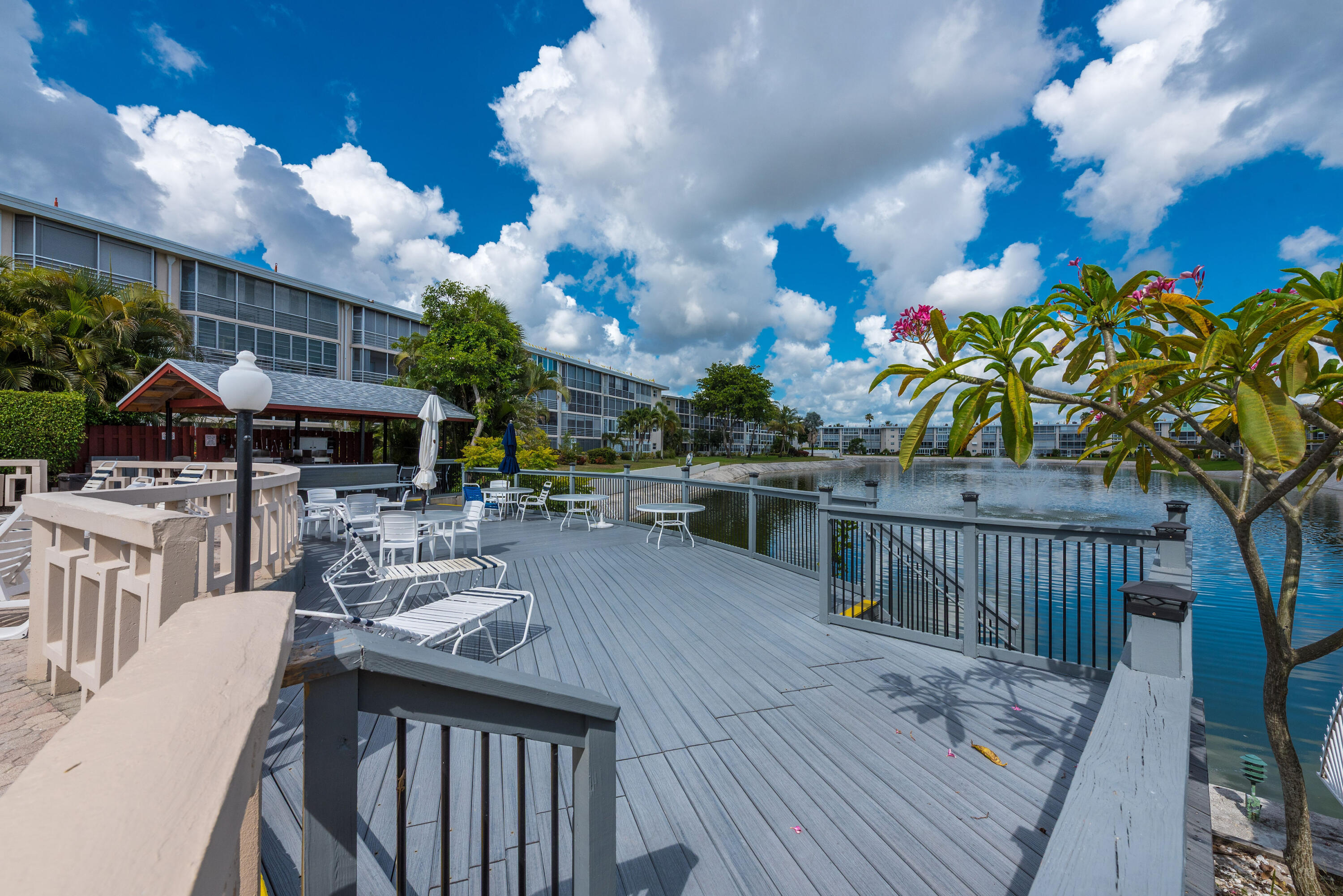 LAKE CLARKE GARDENS CONDO 3 - Residential